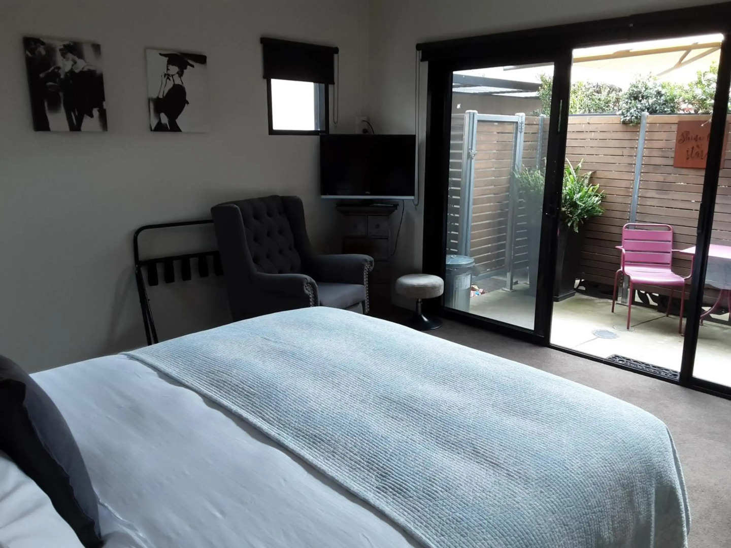 Adelphi Apartment 2- Poolside or Apartment 2A- King Studio