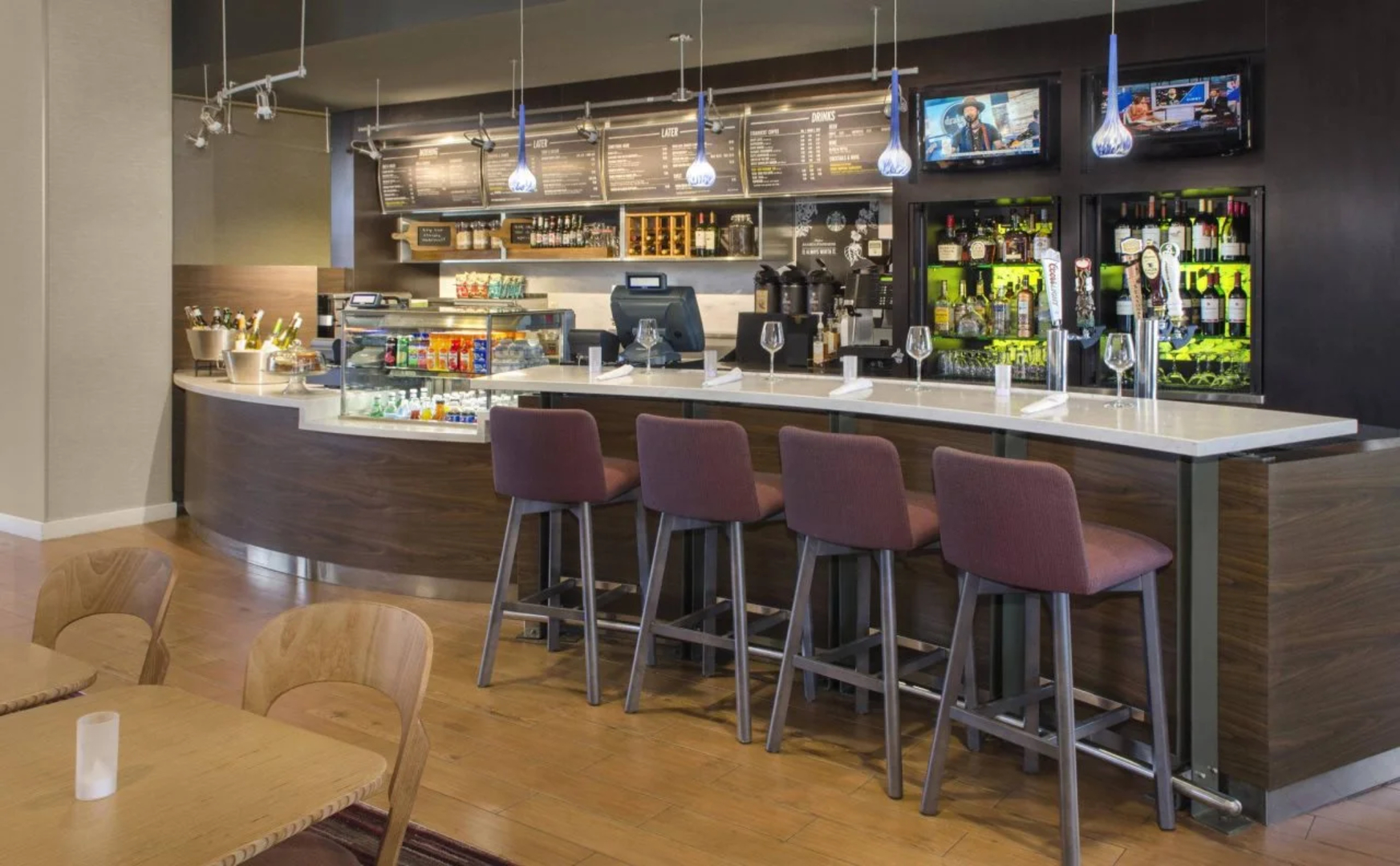 Courtyard by Marriott Newark Elizabeth