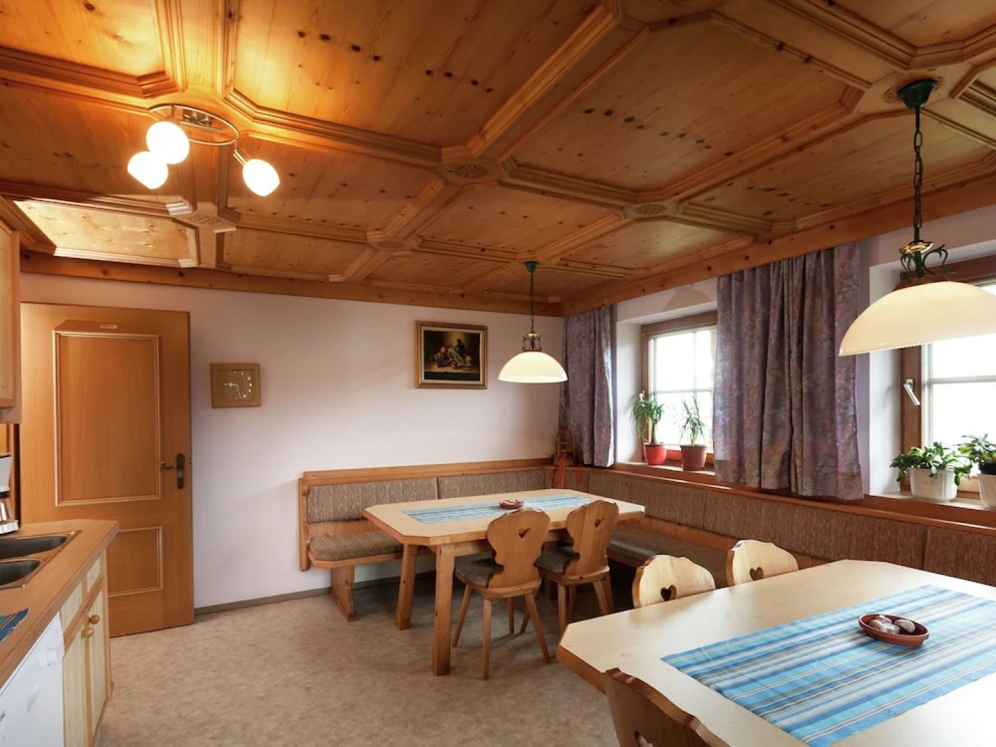 Spacious Apartment Near Ski Area In Konigsleiten