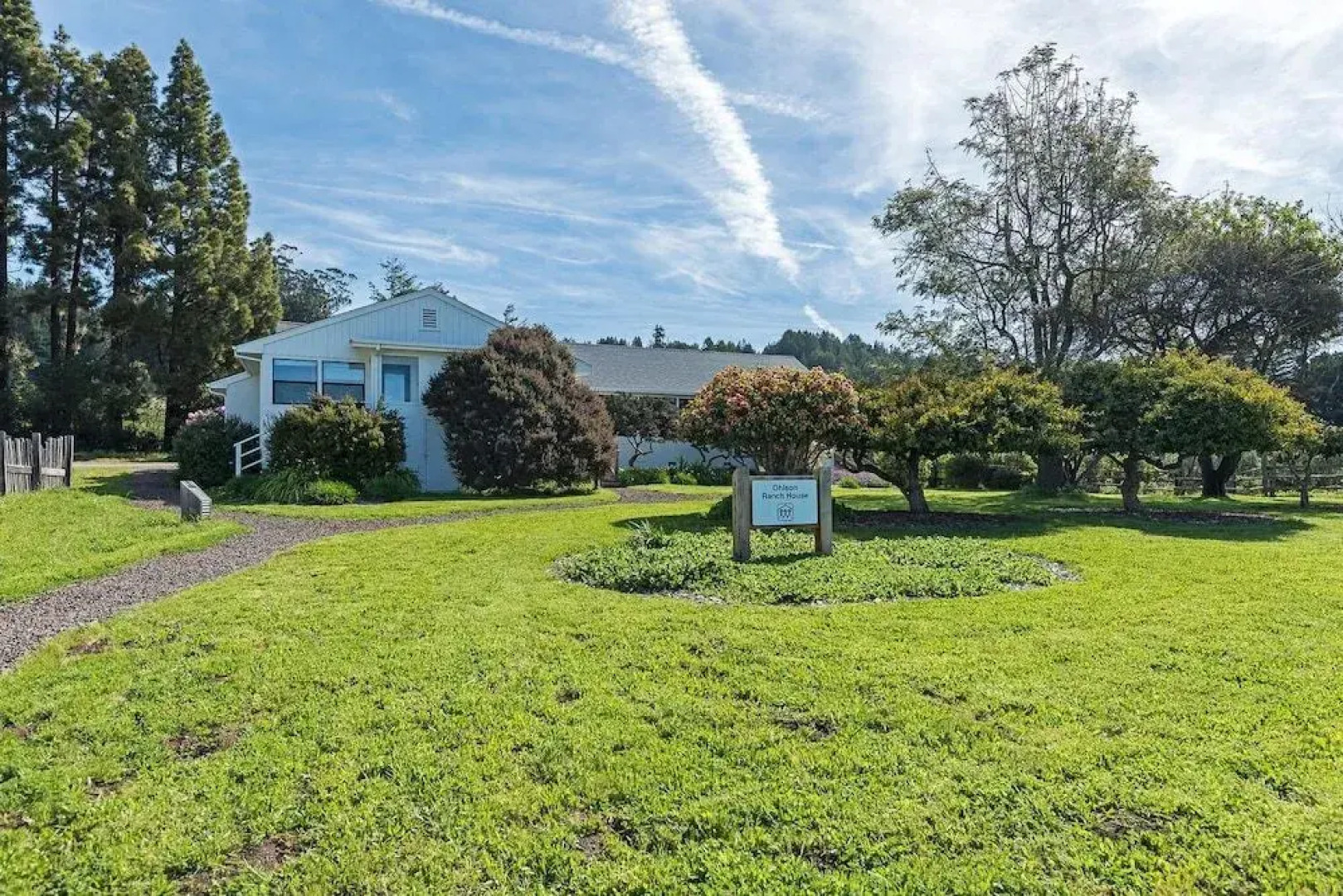 Take in the Pacific Fantasea w/ Hot Tub!