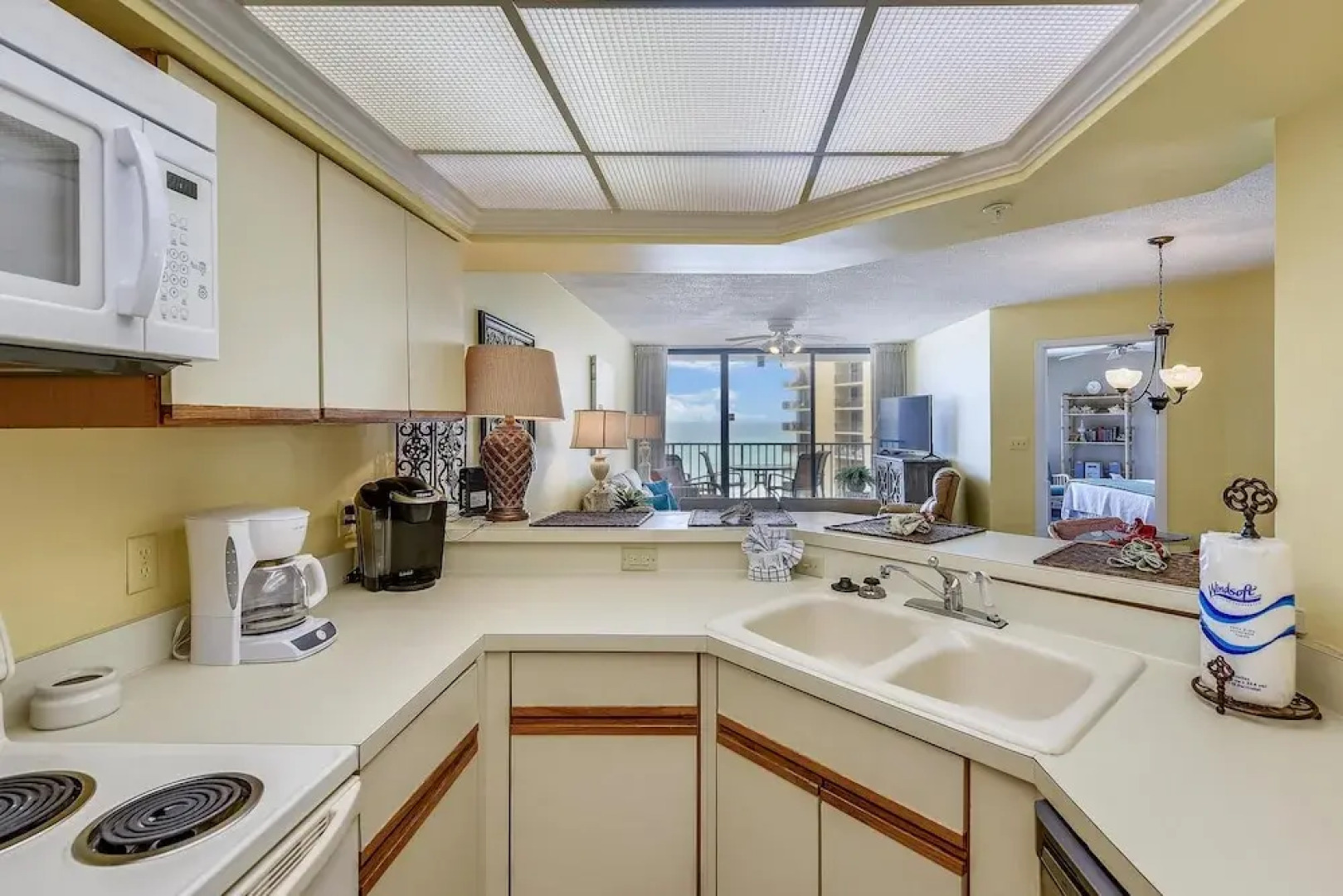 Summerhouse by Book That Condo