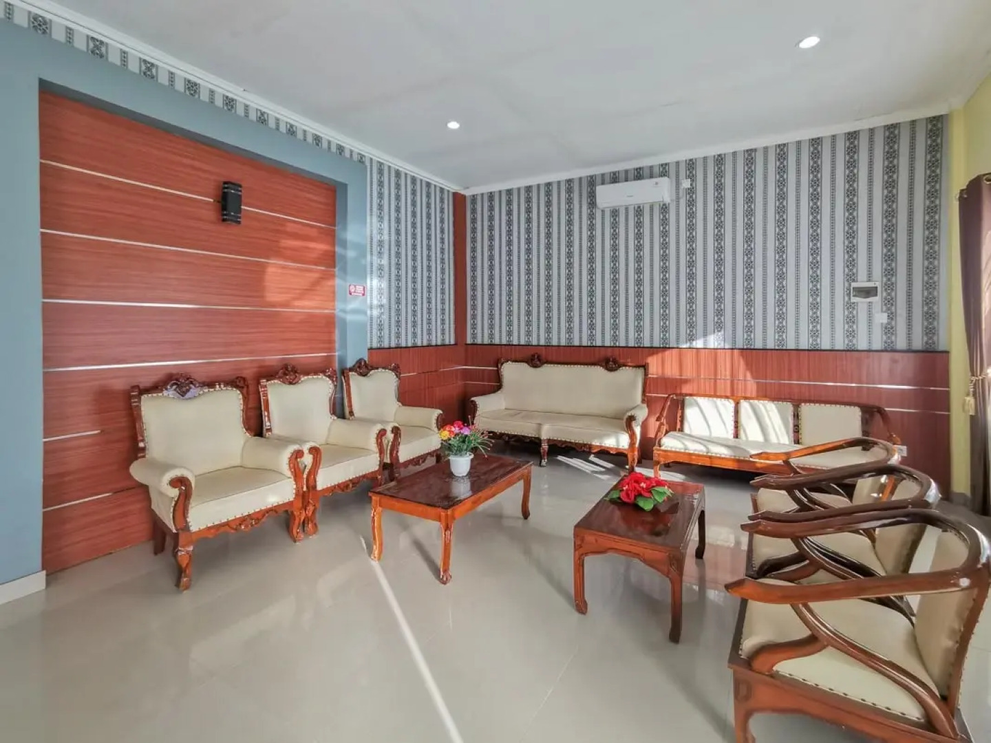 RedDoorz near Kantor PLN Sangatta