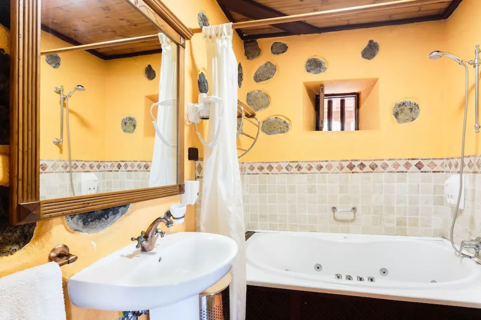 Casa Rural Los Draguitos by Isla Bonita