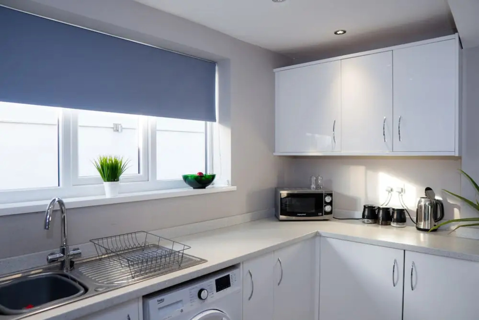 The White House Apartments