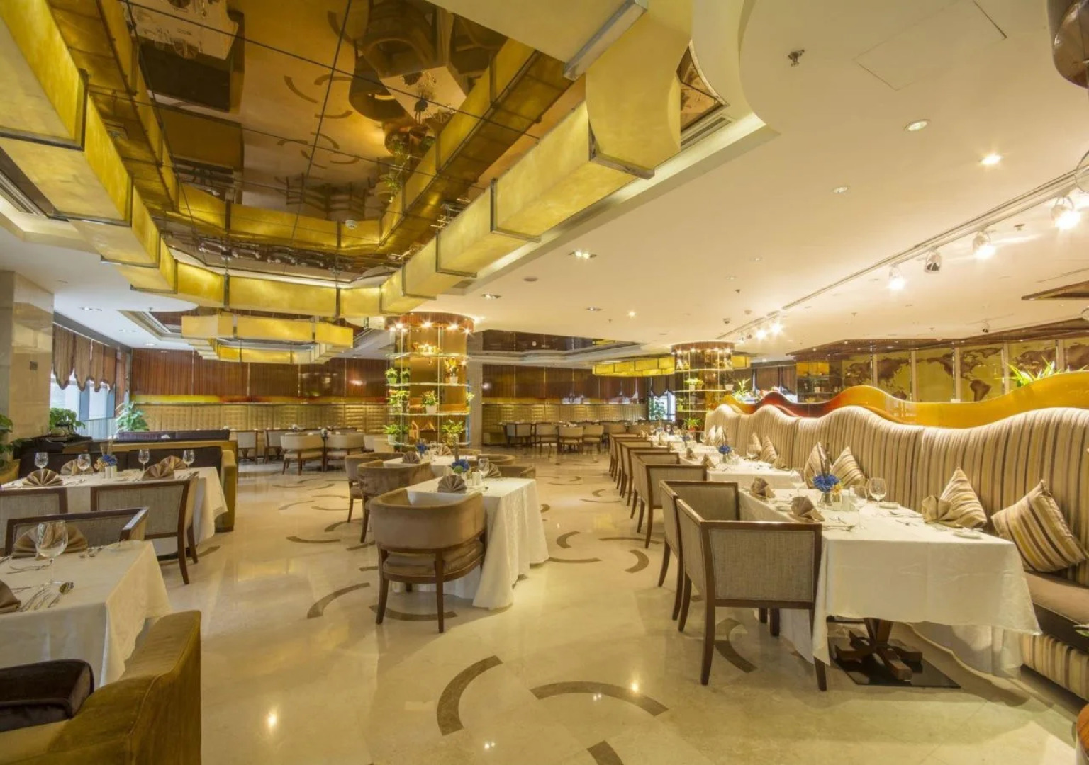 Xian Titan Senbo Hotel