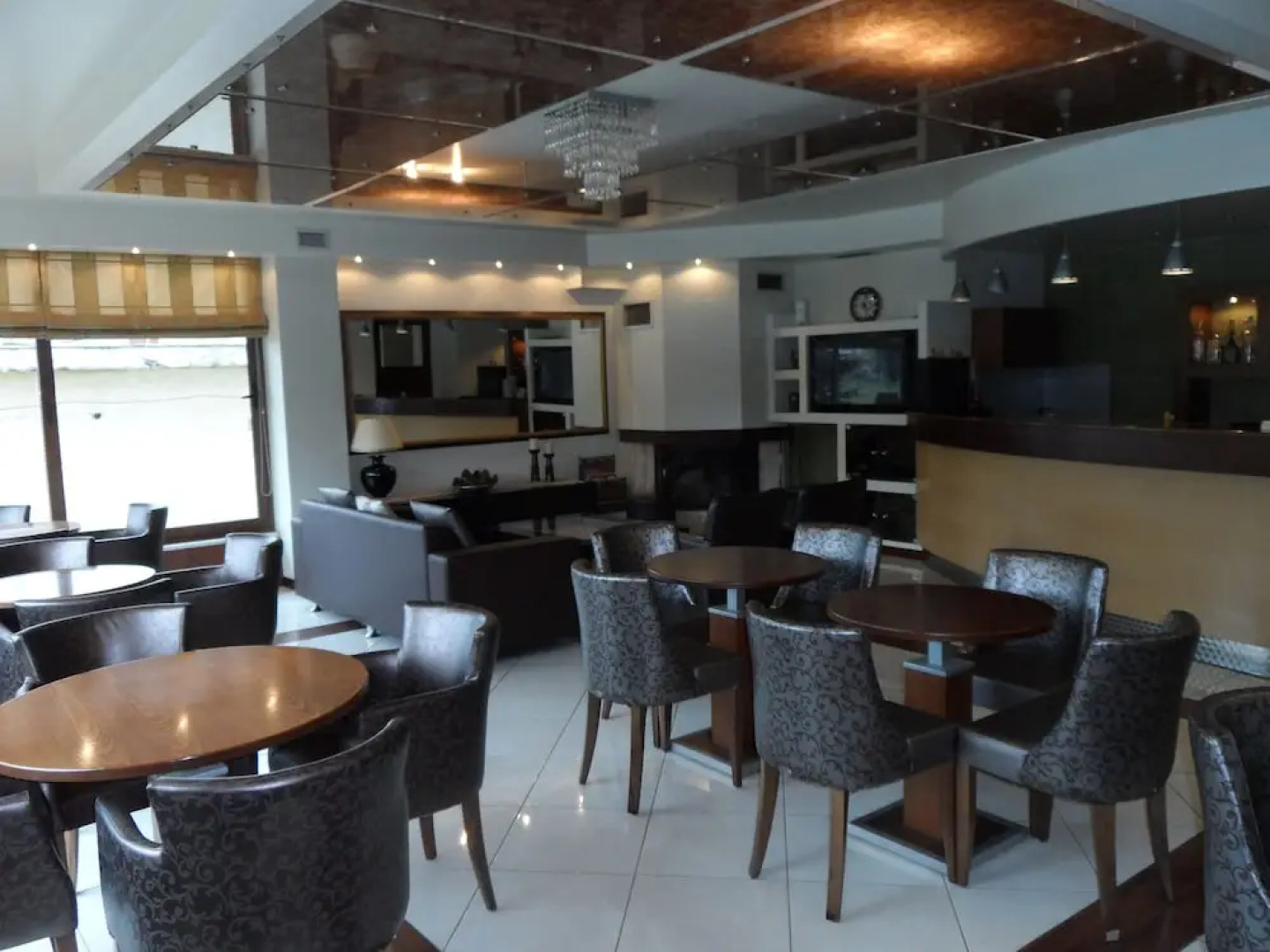 Prigipikon Suites & Lofts