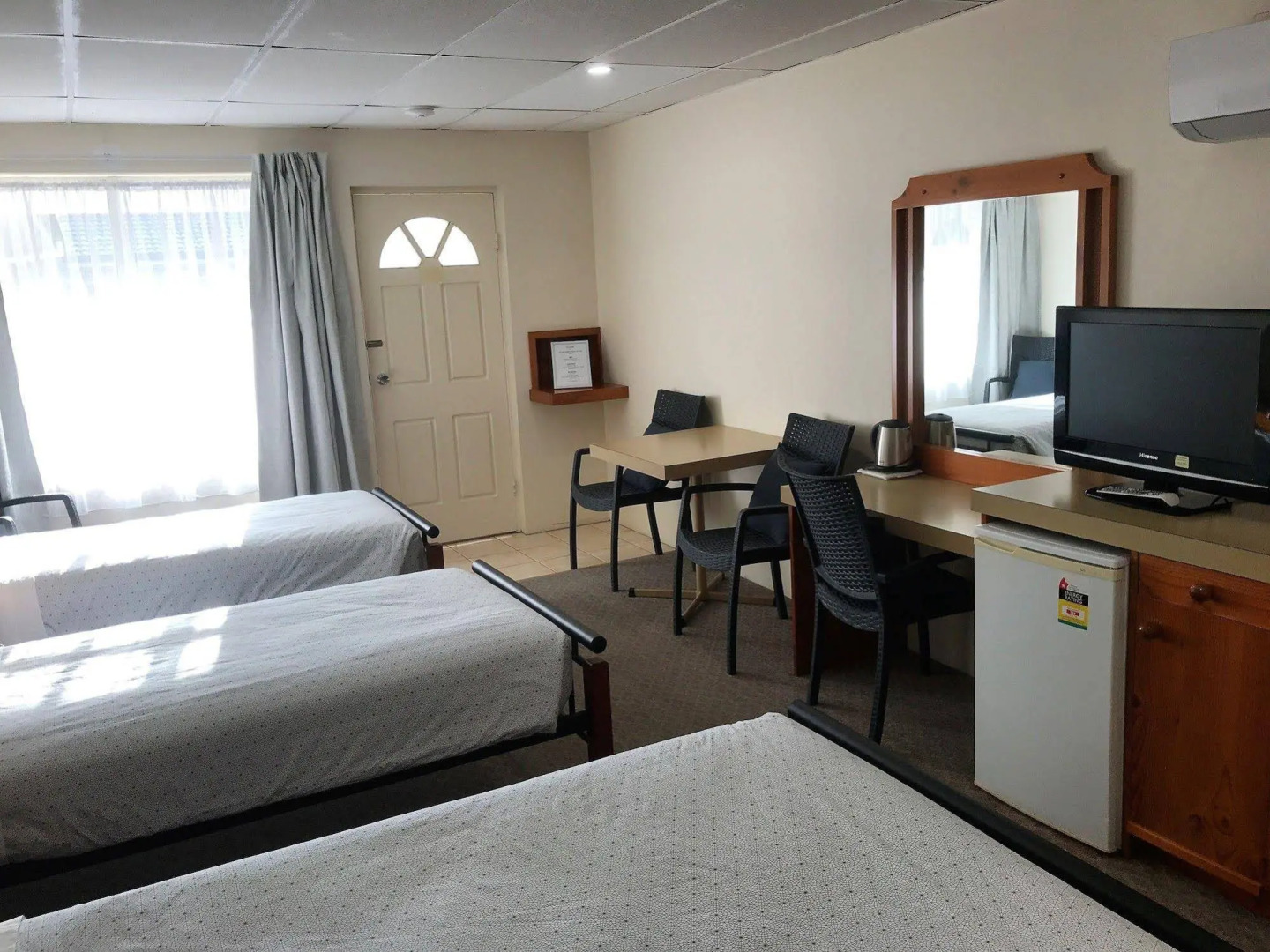 Cooks Endeavour Motor Inn