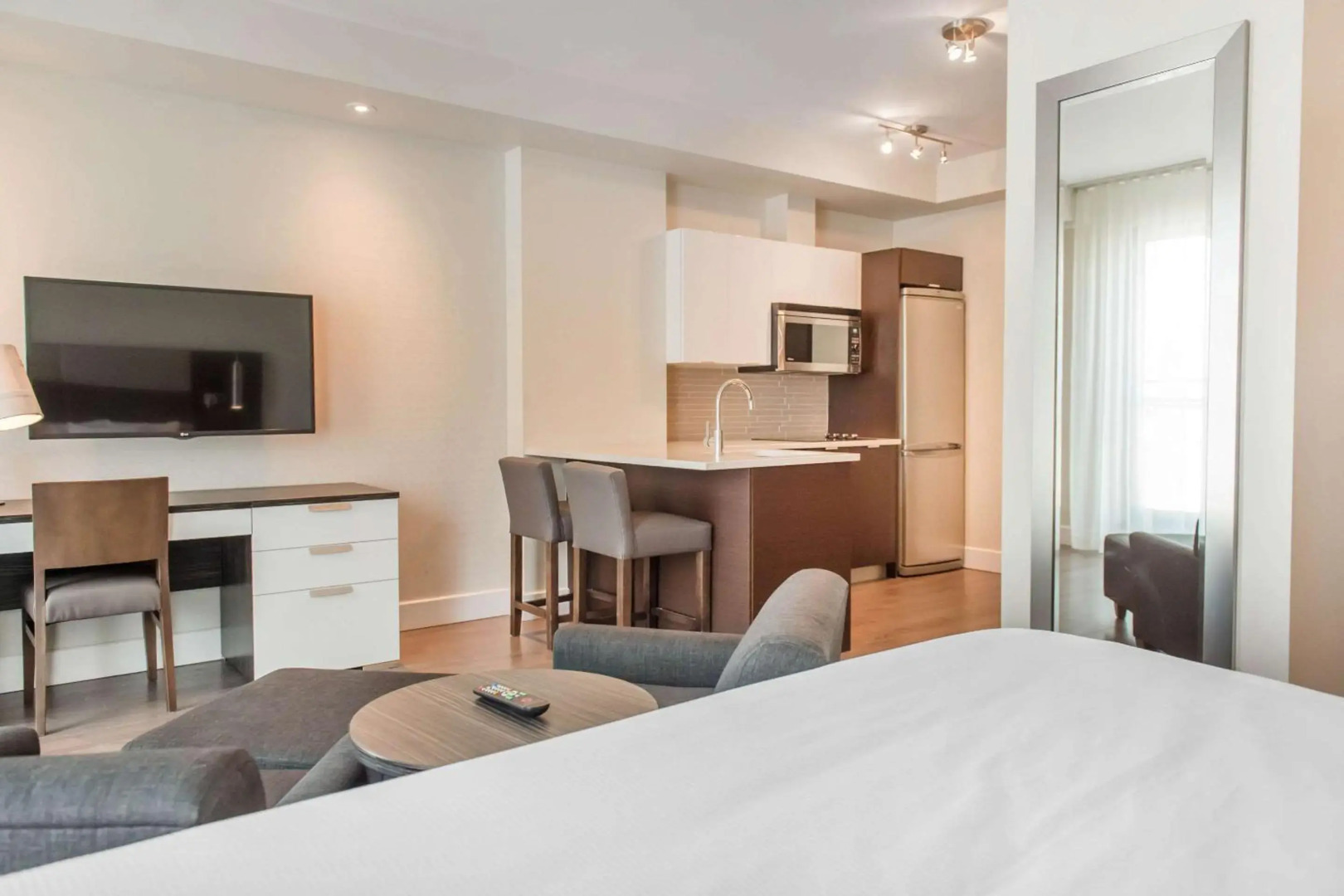 Les Suites Victoria, an Ascend Collection Hotel