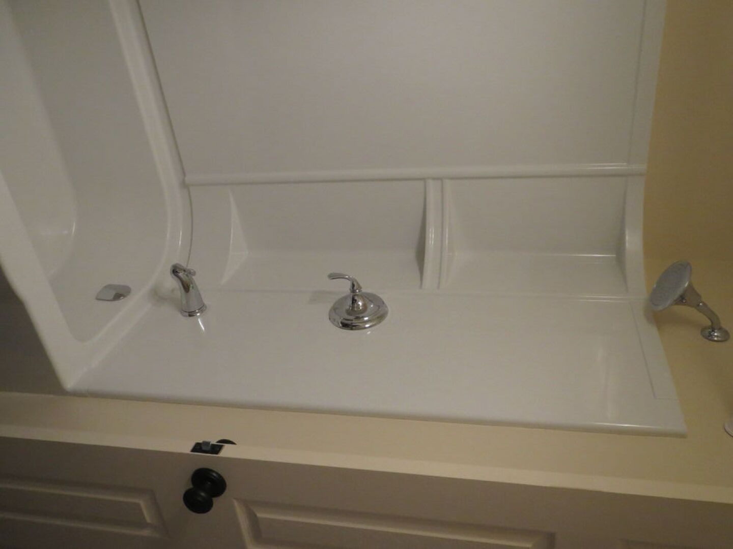 The Sanlyn Furnished Apartments