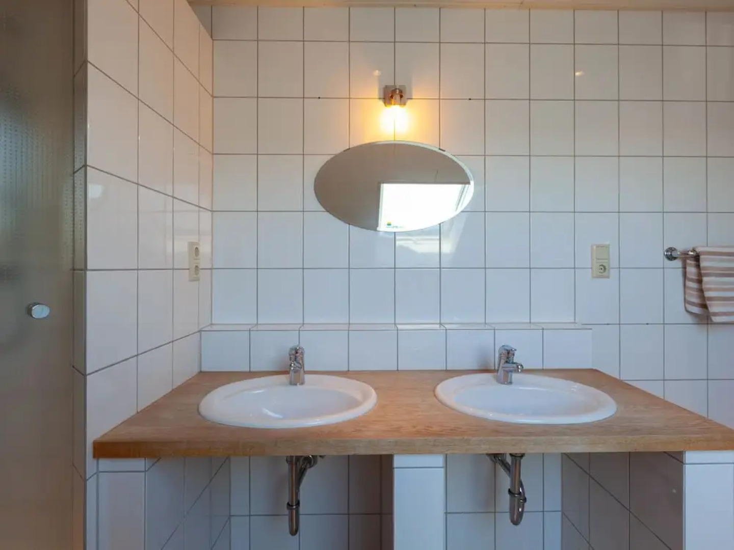 Large Apartment with Private Terrace near Kleve & Goch