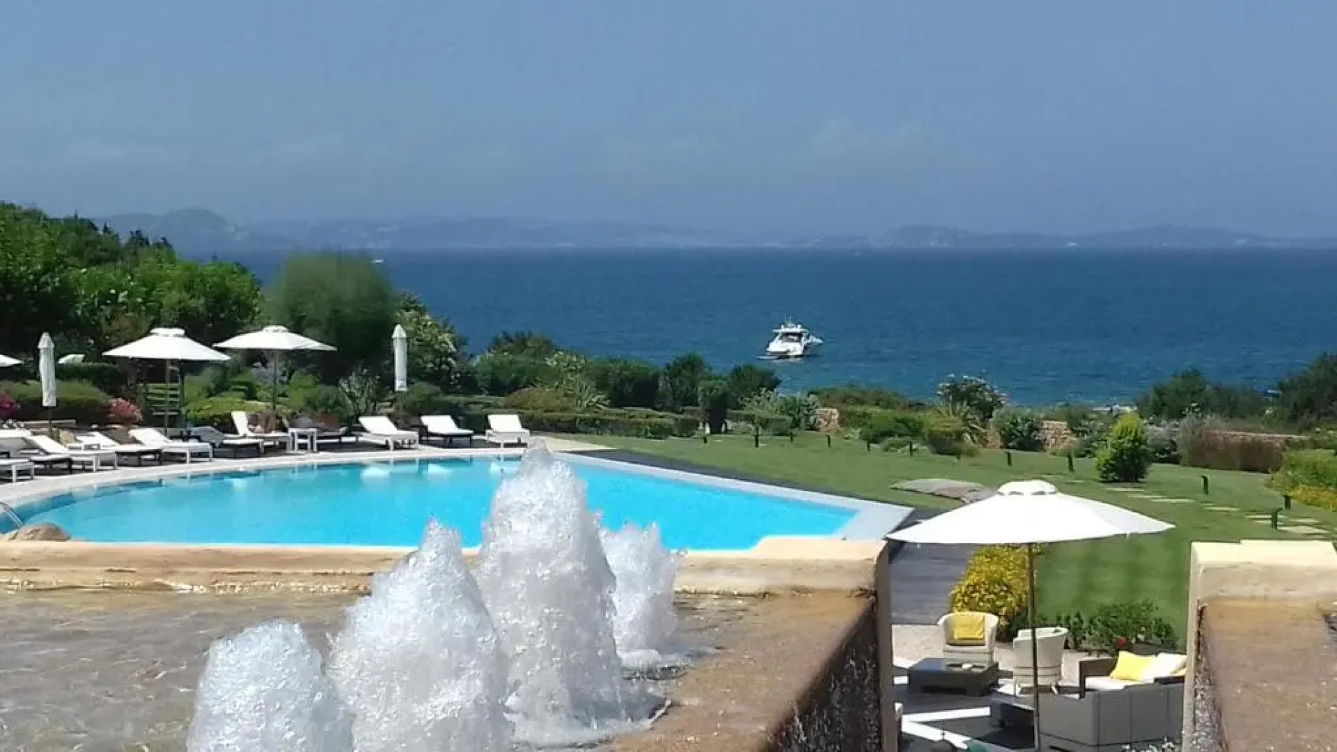 L'Ea Bianca Luxury Resort