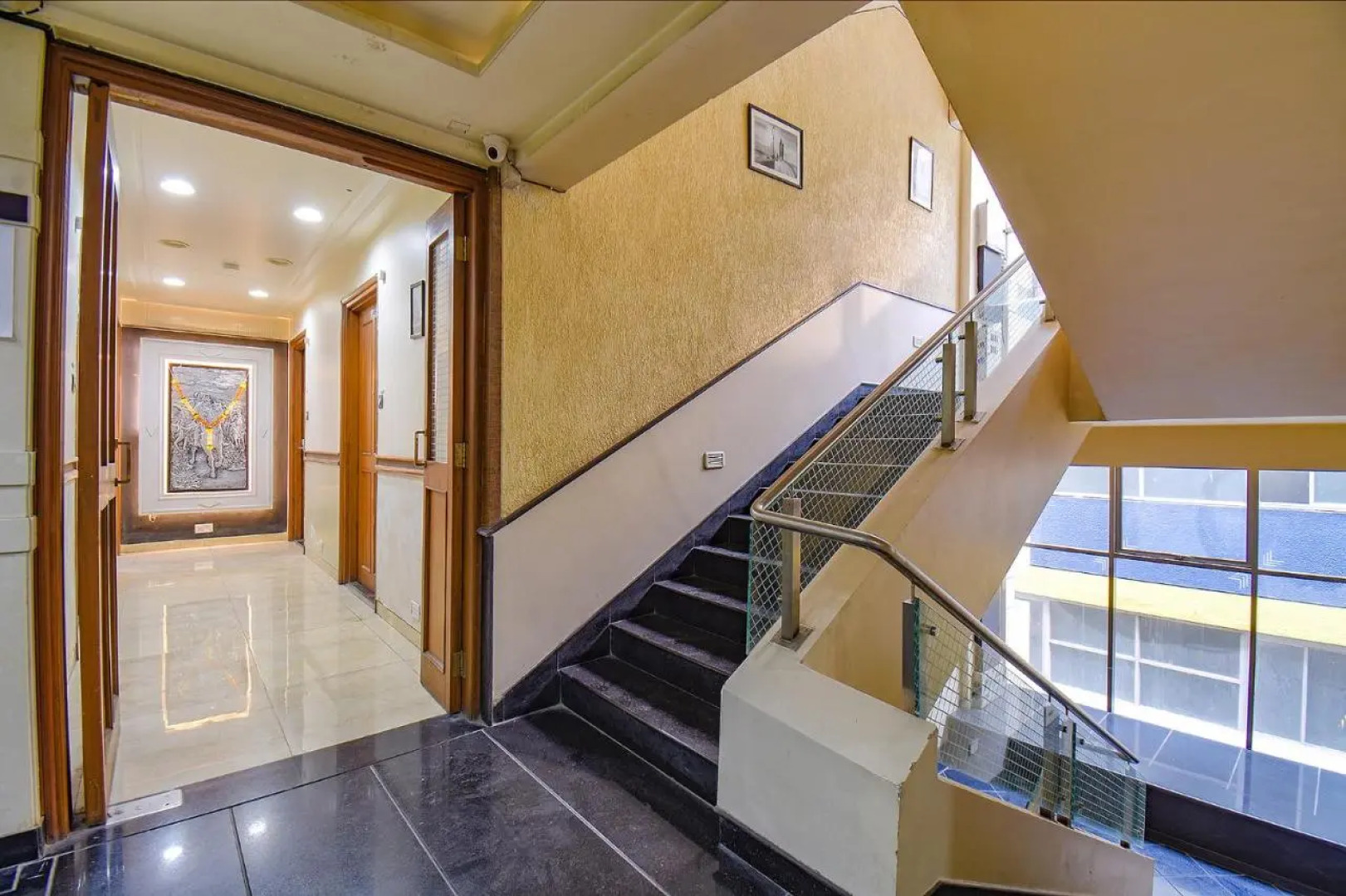 OYO 9721 Hotel SR Rooms