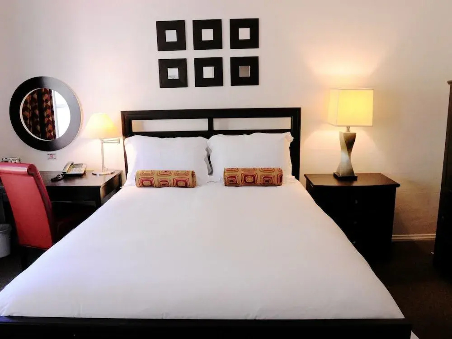 El Primero Hotel