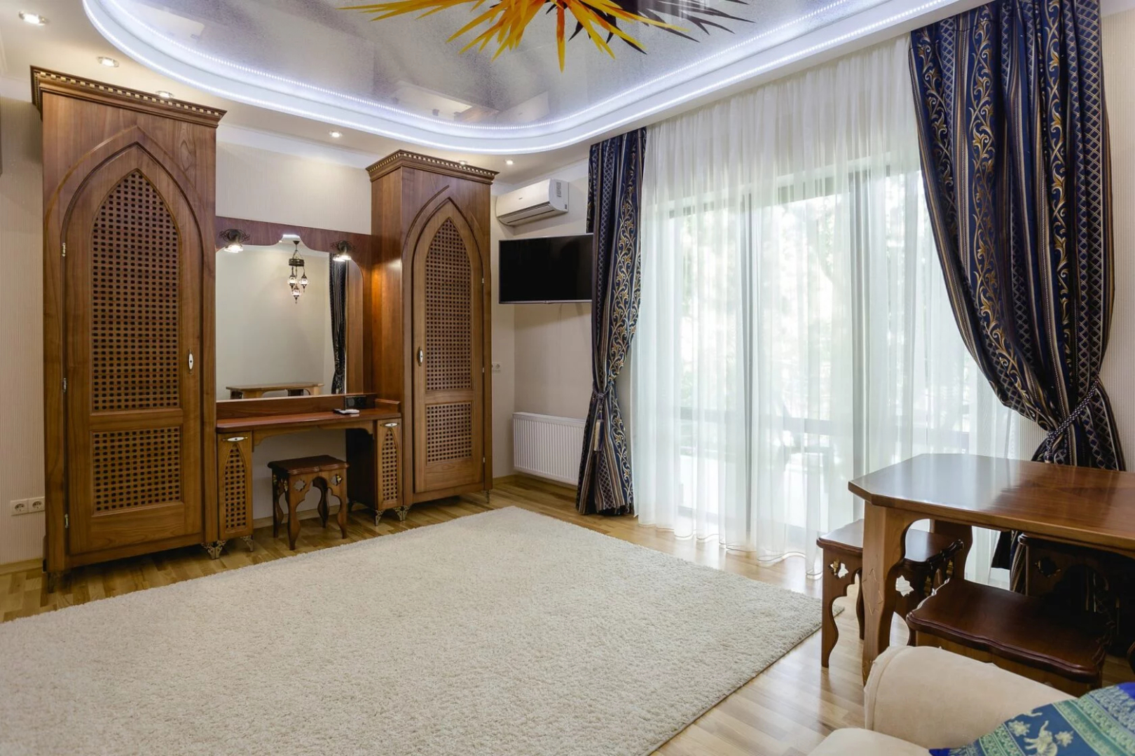 Вилла Парковый спуск