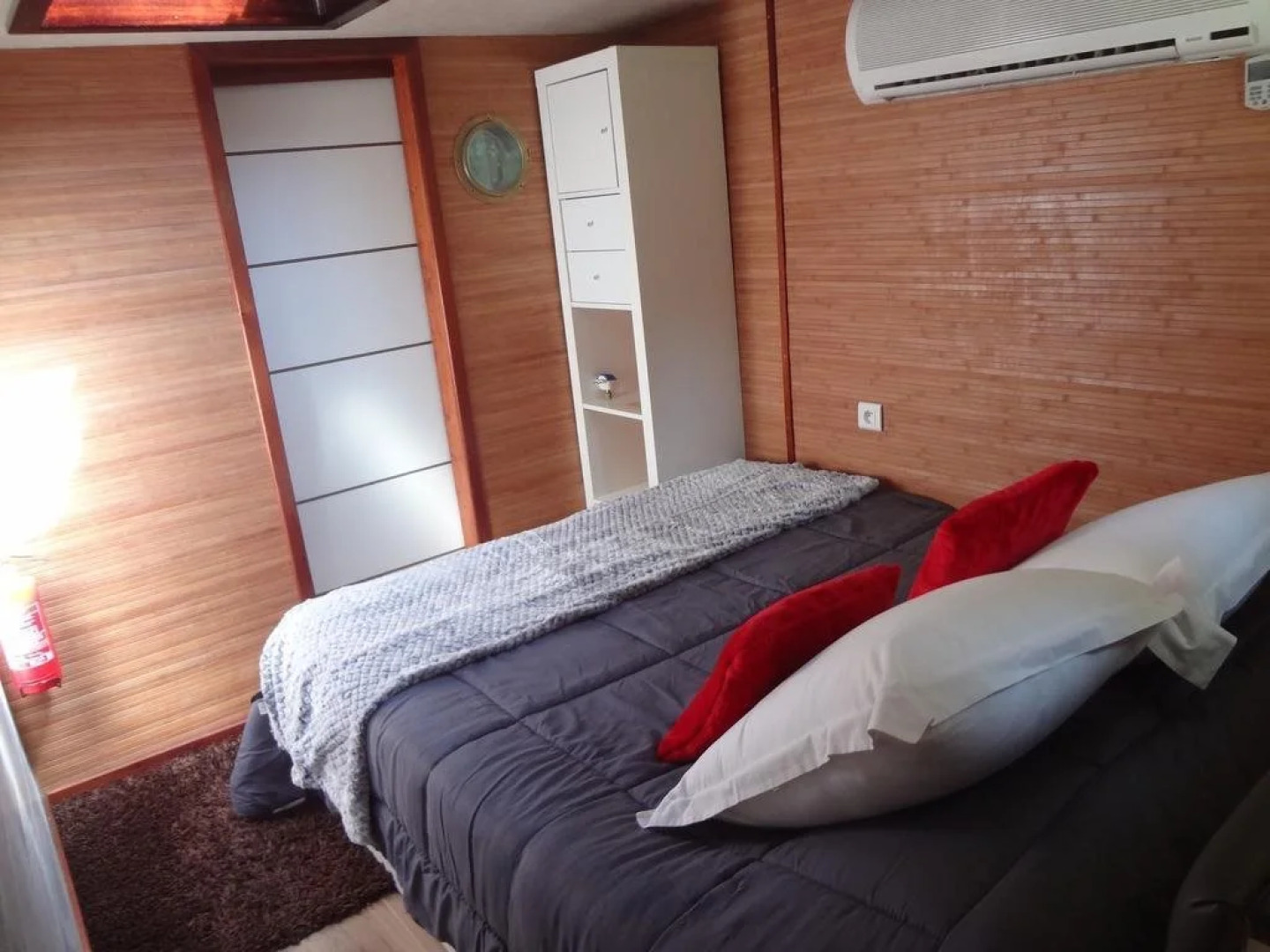 Péniche D'Hôtes Mirage