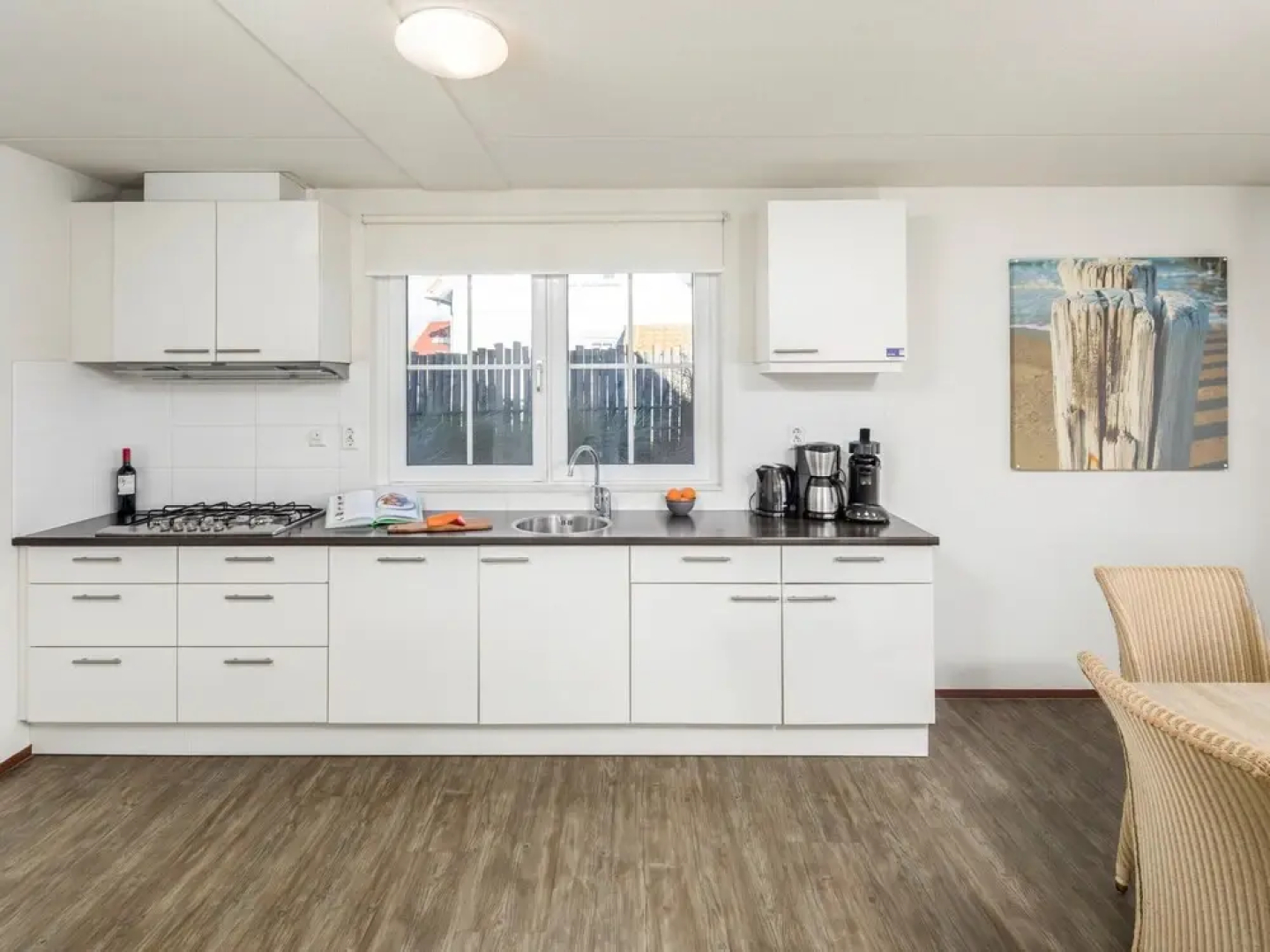 Detached Villa With Four Bathrooms Near the Sea