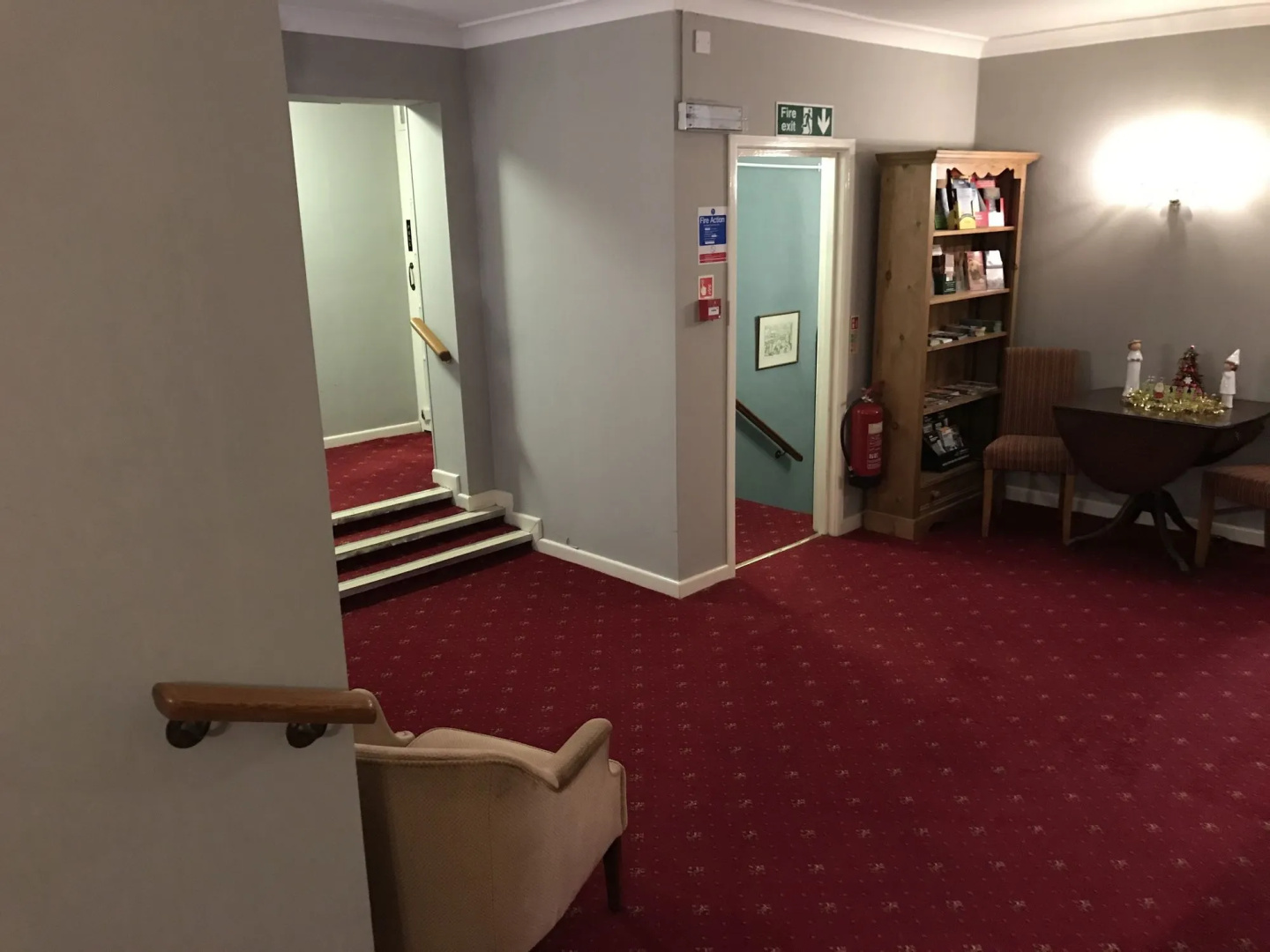 South Lawn Hotel