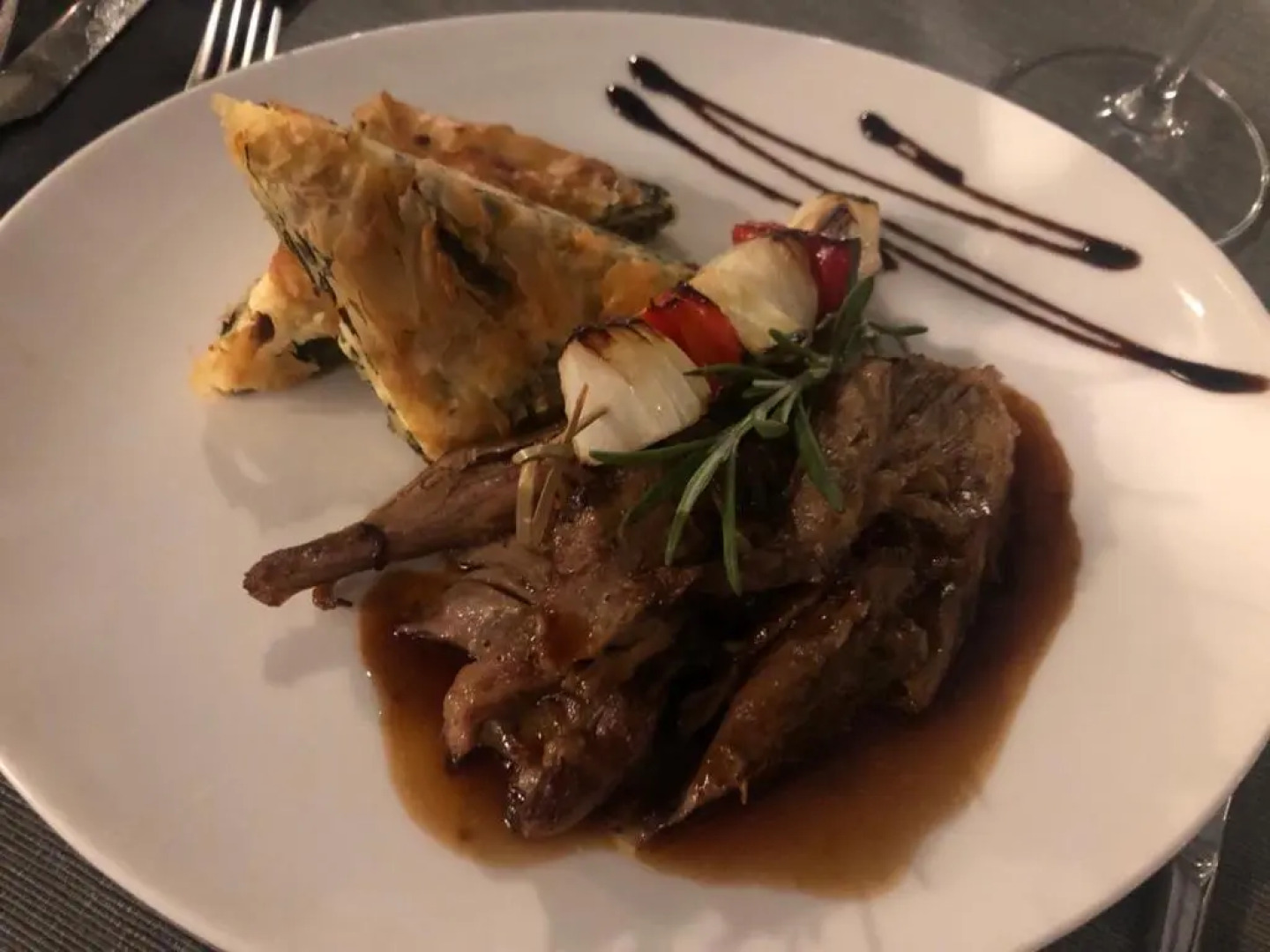 All Seasons Residence Hotel