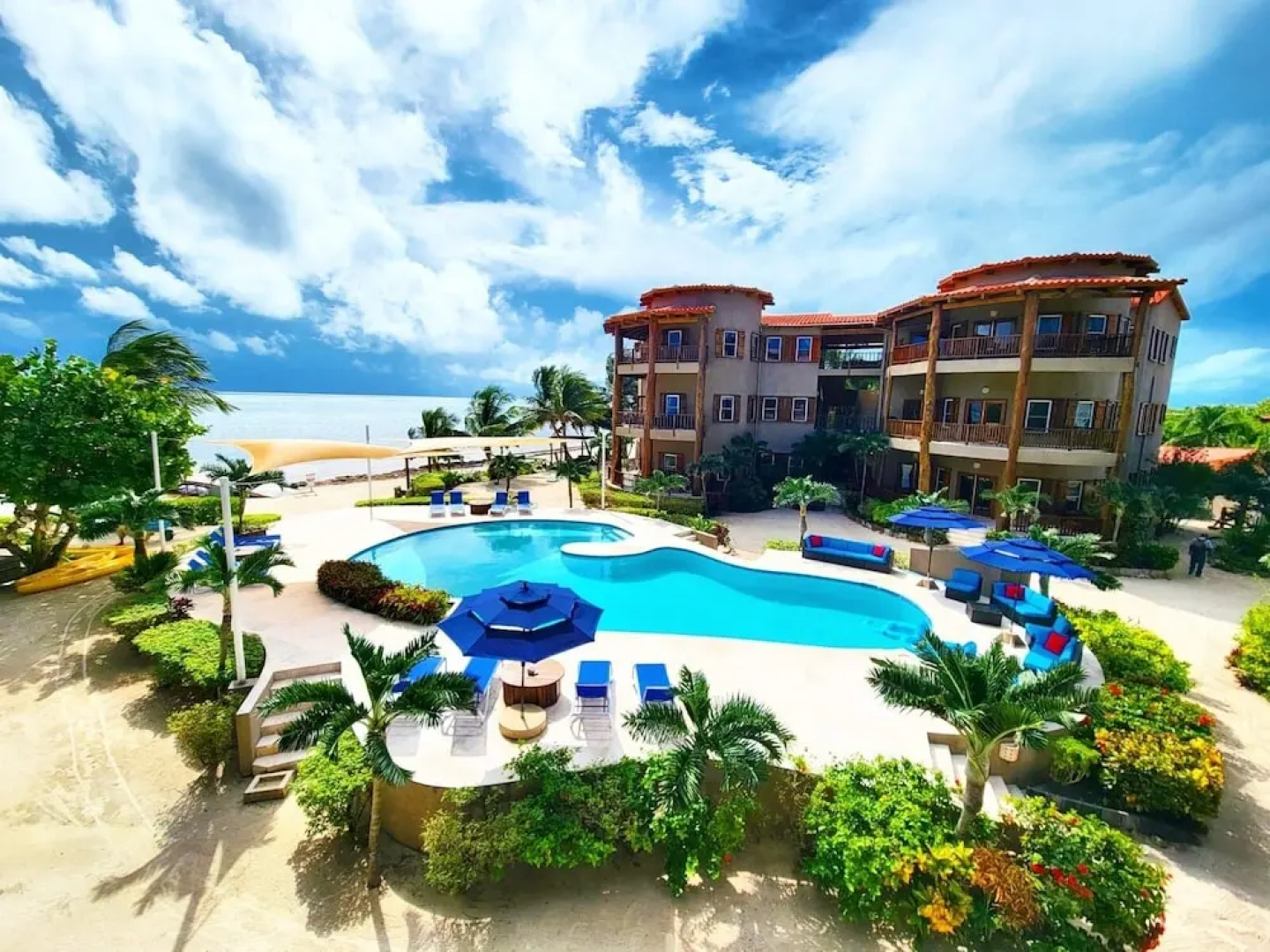Indigo Belize 4a 3 Bedroom Condo by RedAwning