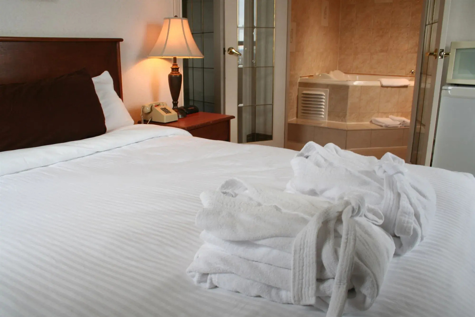 Prince Arthur Waterfront Hotel & Suites