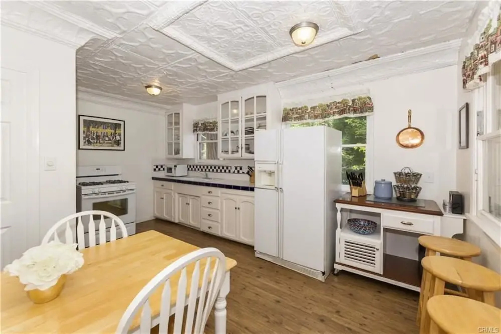 Bluebell House 5 Bedrooms 2 Bathrooms Home