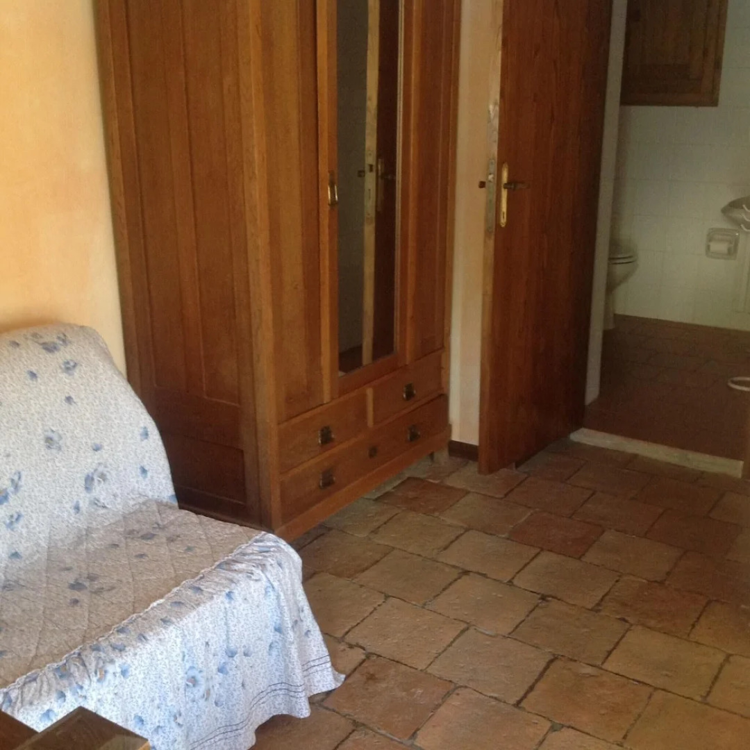 House With 2 Bedrooms in Mensano, With Pool Access and Wifi