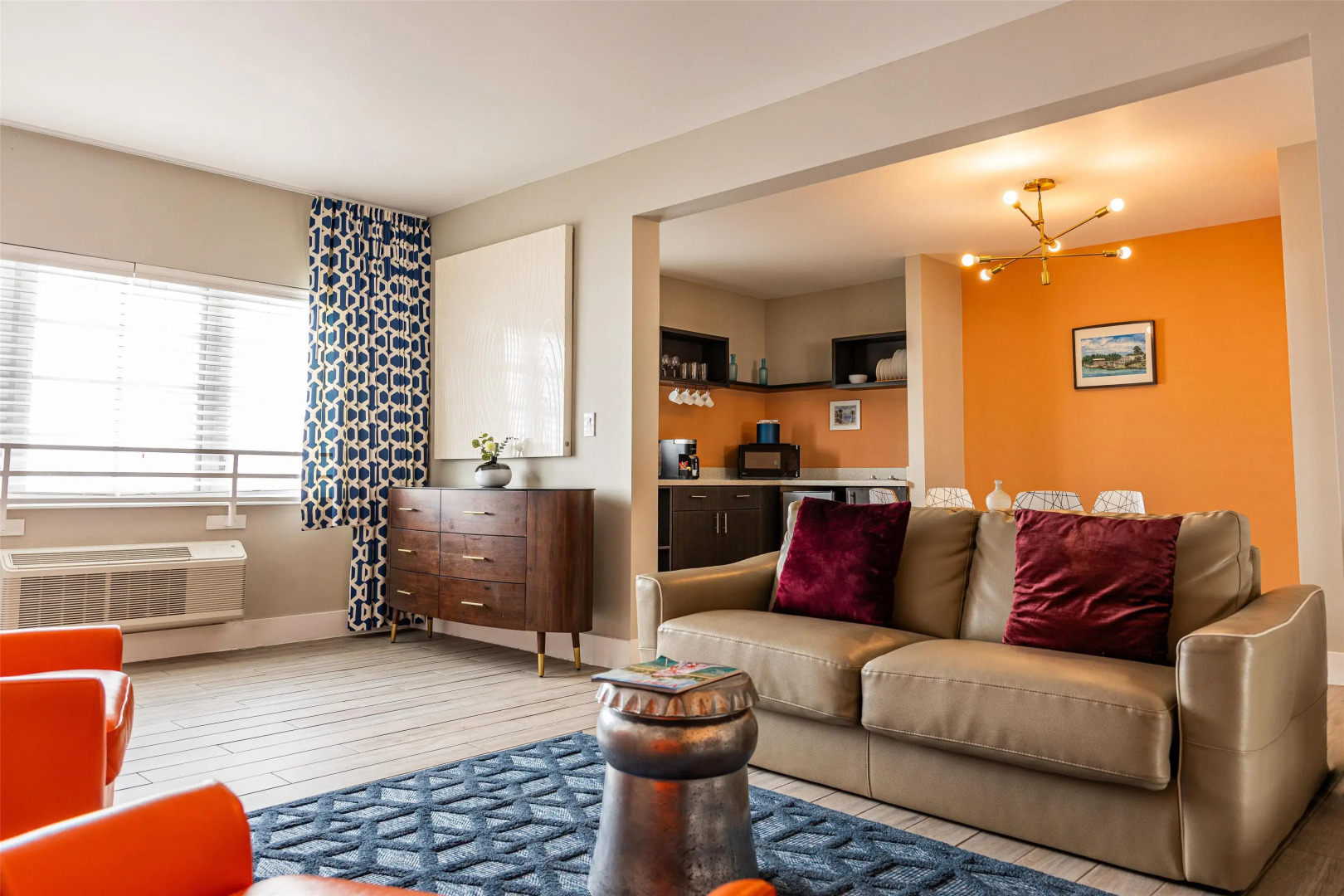 Oceanside Hotel and Suites