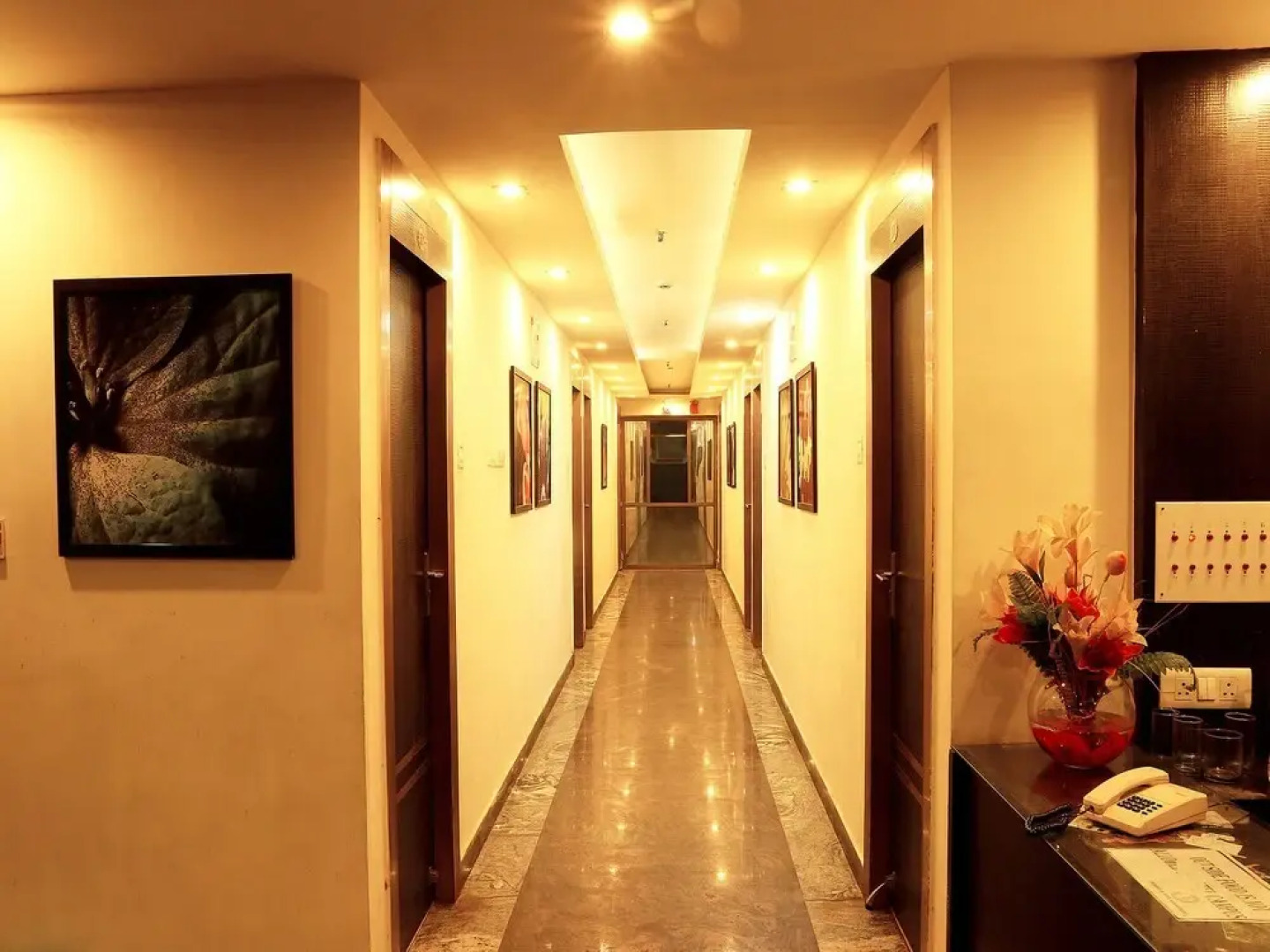 Hotel Kanchan International