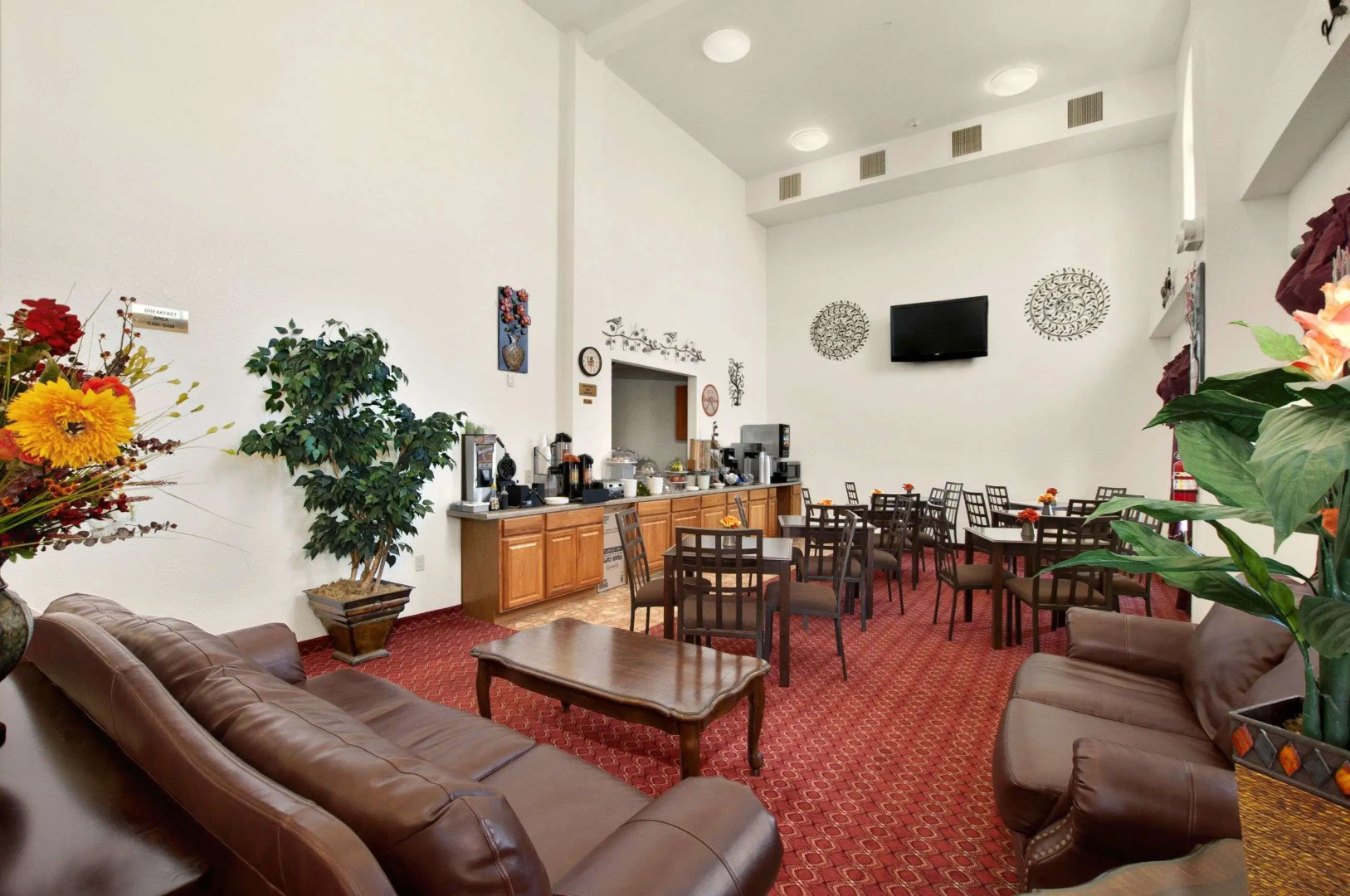 Howard Johnson by Wyndham Lubbock TX