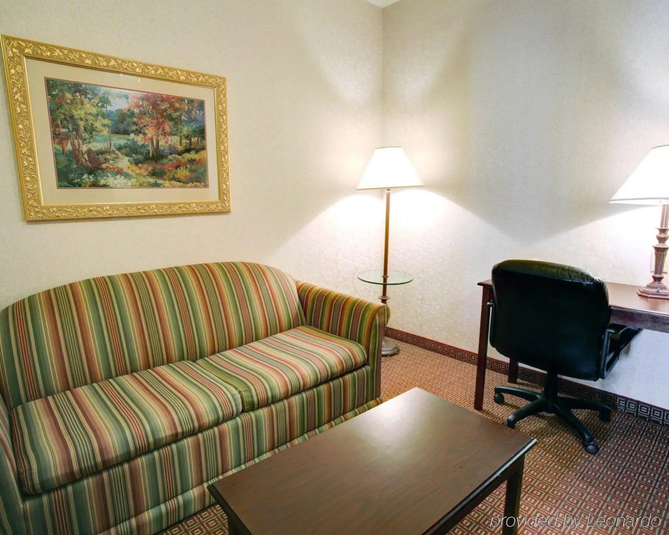 Quality Inn & Suites, Near University