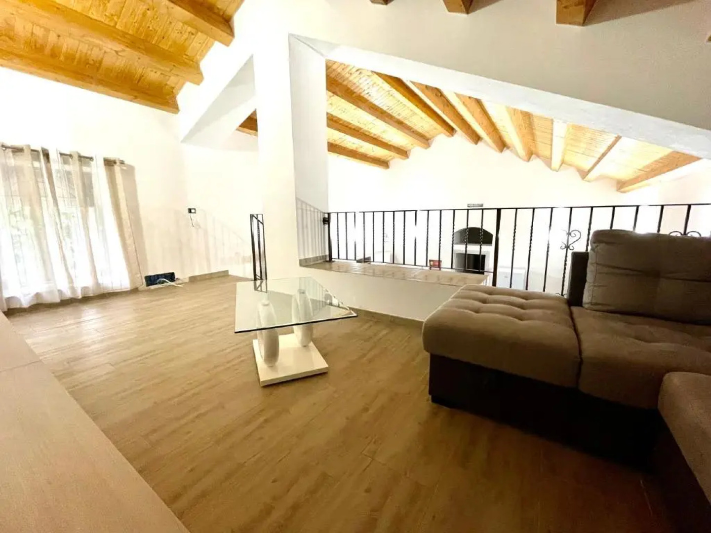 Villa Nunzia con piscina, sauna e idromassaggio.