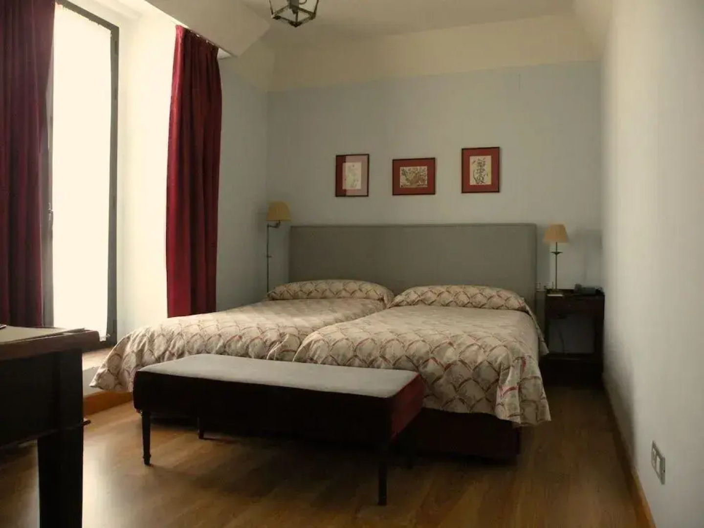 Hotel Posada De Valdezufre