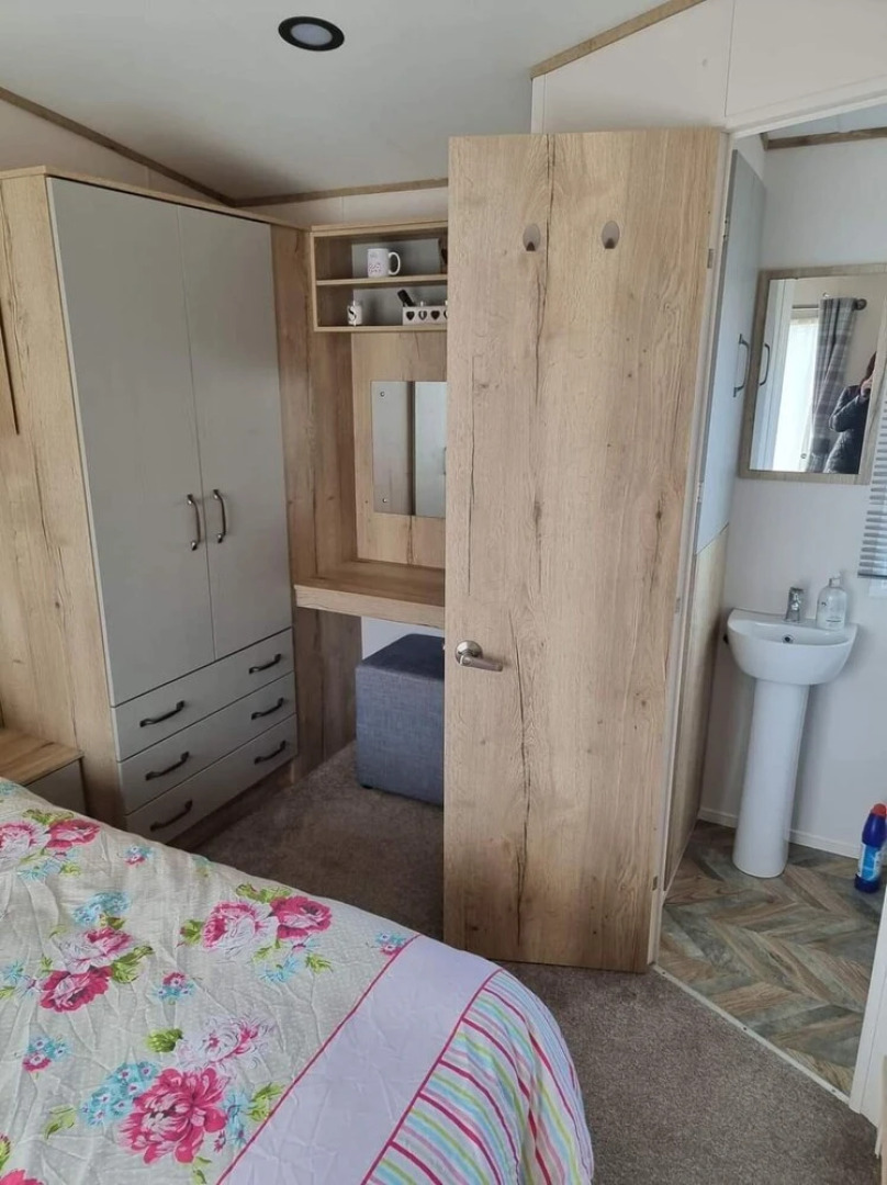 Stunning 2-bed Caravan in Prestatyn dog Friendly