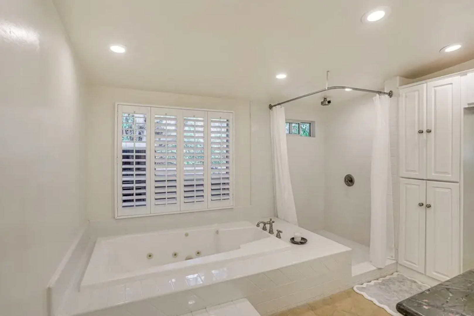 Walk to Private Beach: Rancho Palos Verdes Escape!