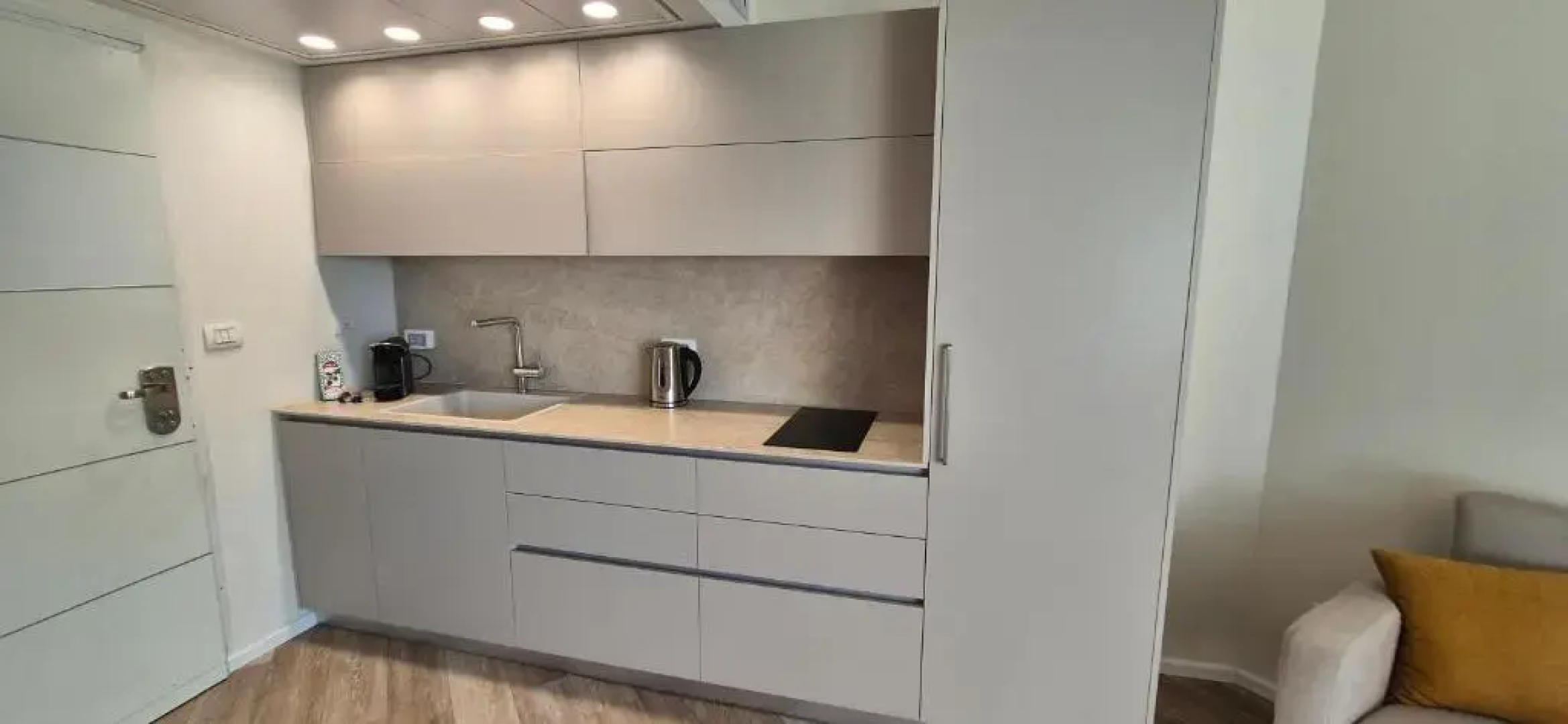 Luxury beach R&A Apartment group