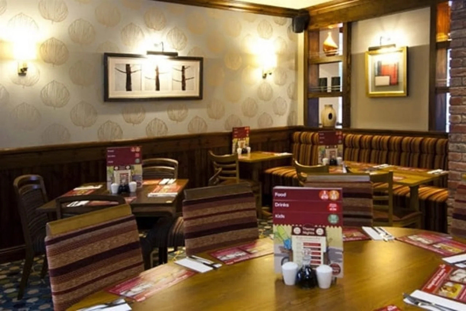 Premier Inn Wirral (Childer Thornton)