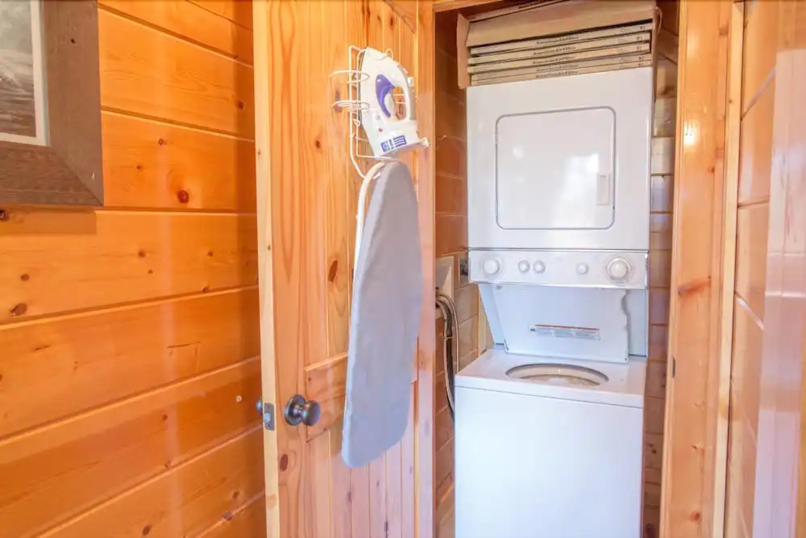 Misty Blue 1 Bedroom Home with Hot Tub