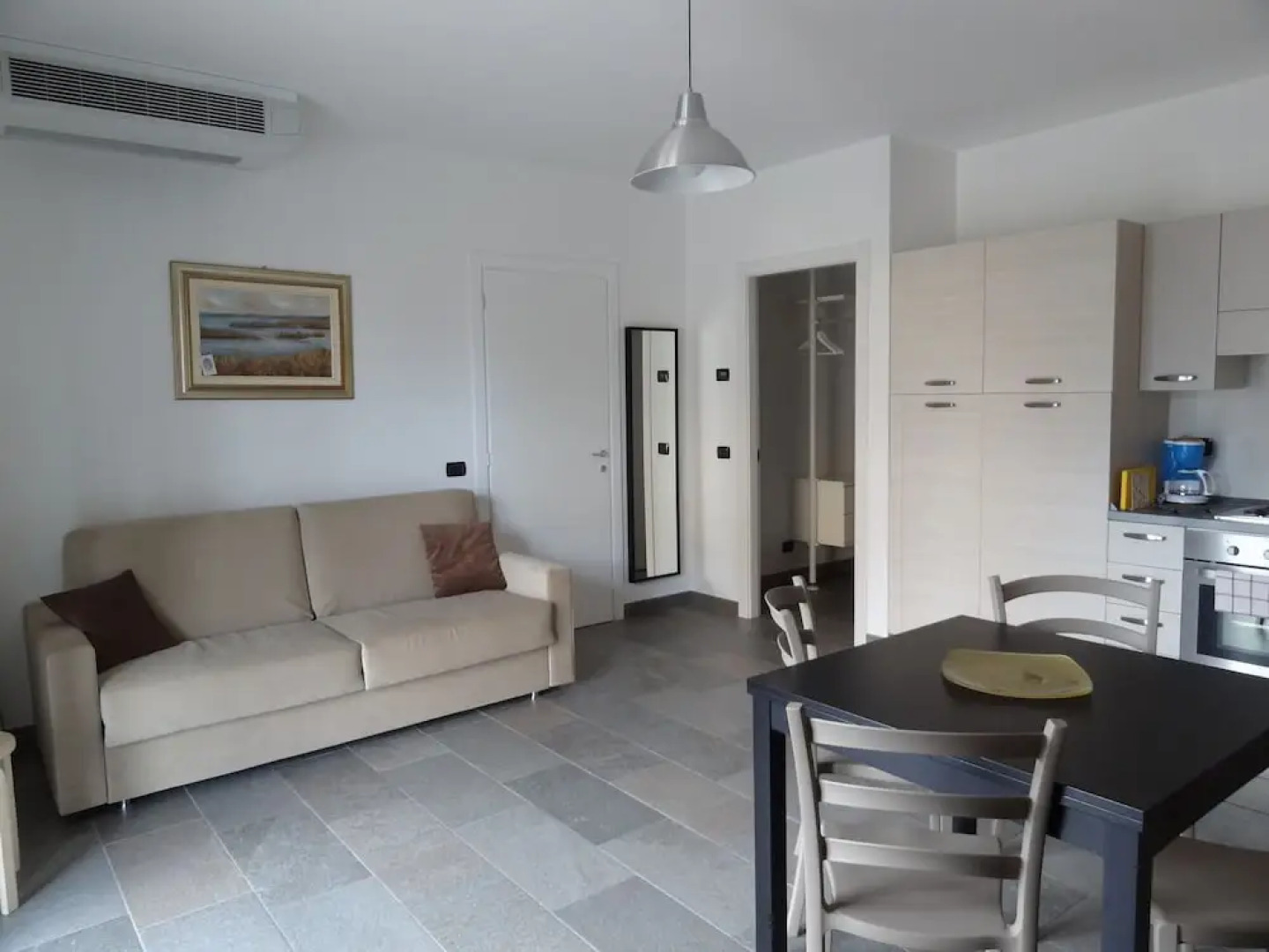 Helianthus Residence