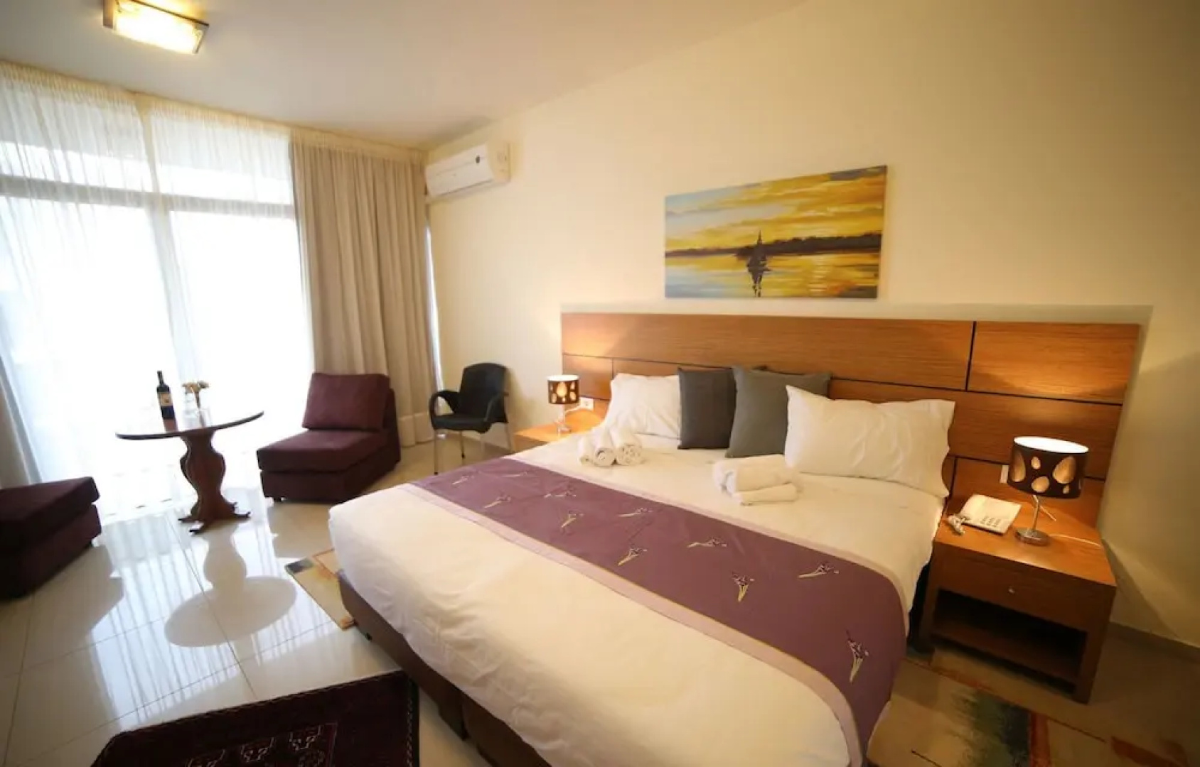 Sea Valley Suites