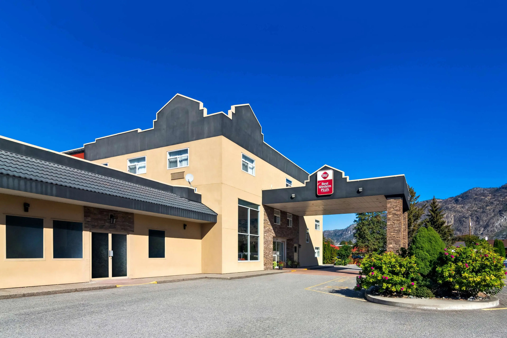 Best Western Plus Osoyoos Hotel & Suites