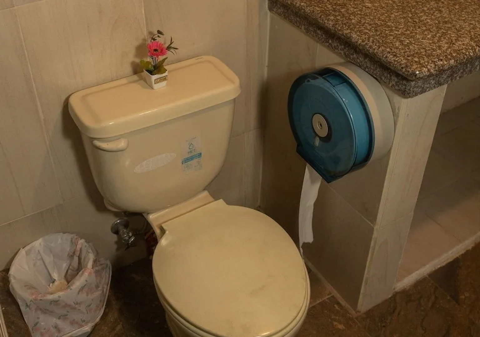 Puerto Quito Lodge By Dot Light