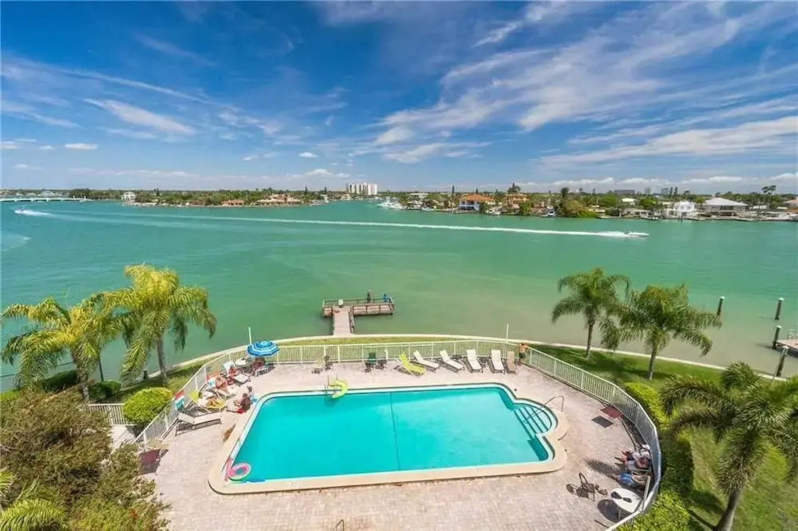 310 - Palms of Treasure Island