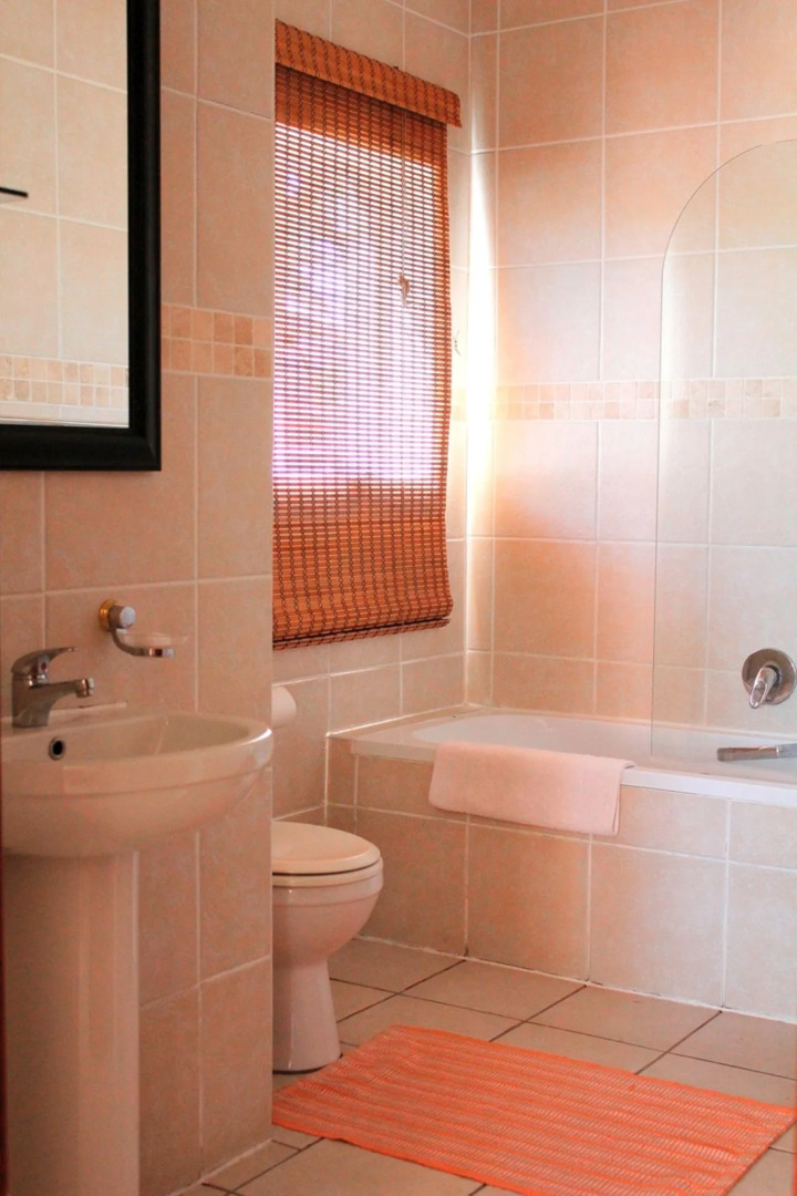 African Aquila Lodge