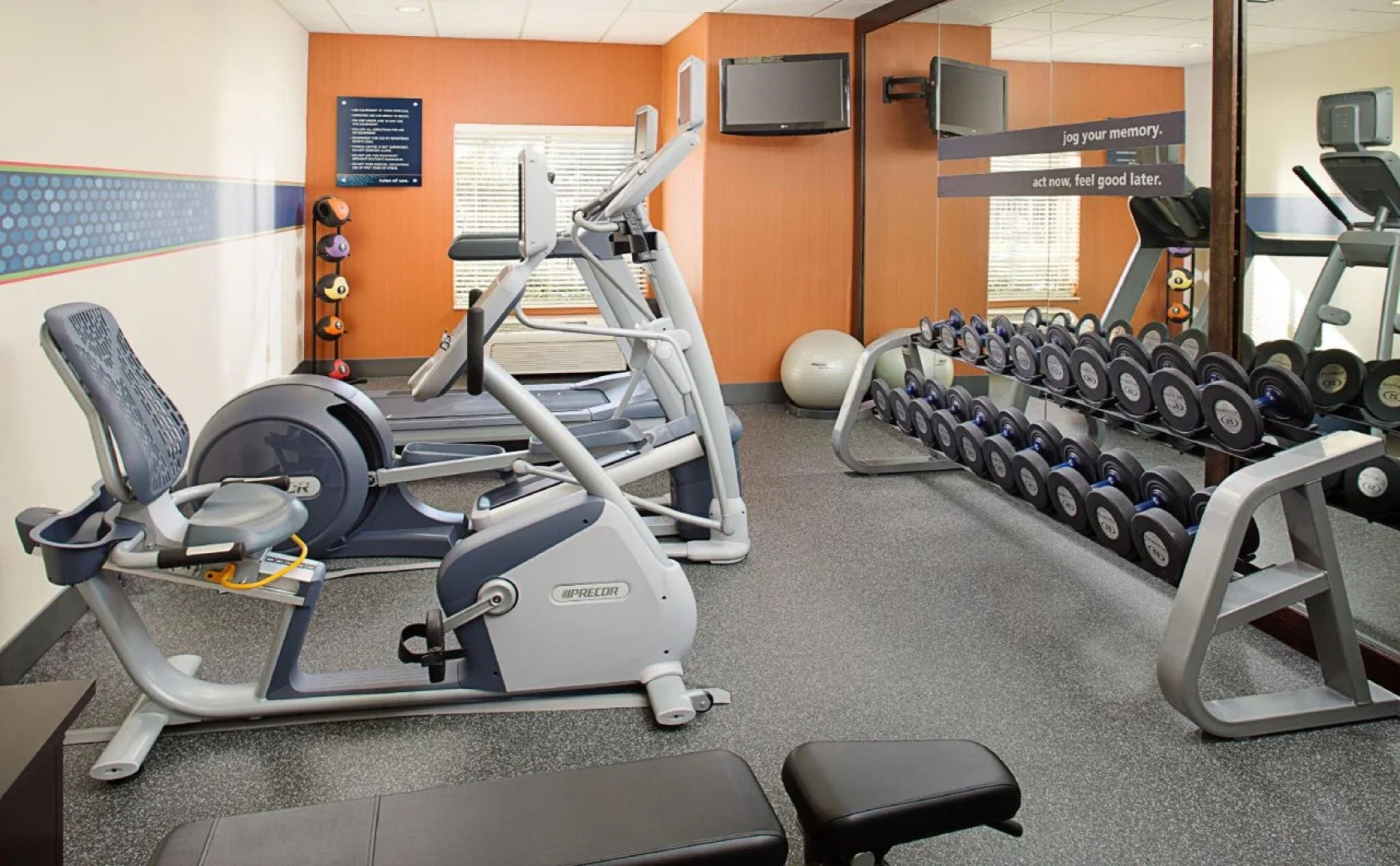 Hampton Inn & Suites Denton