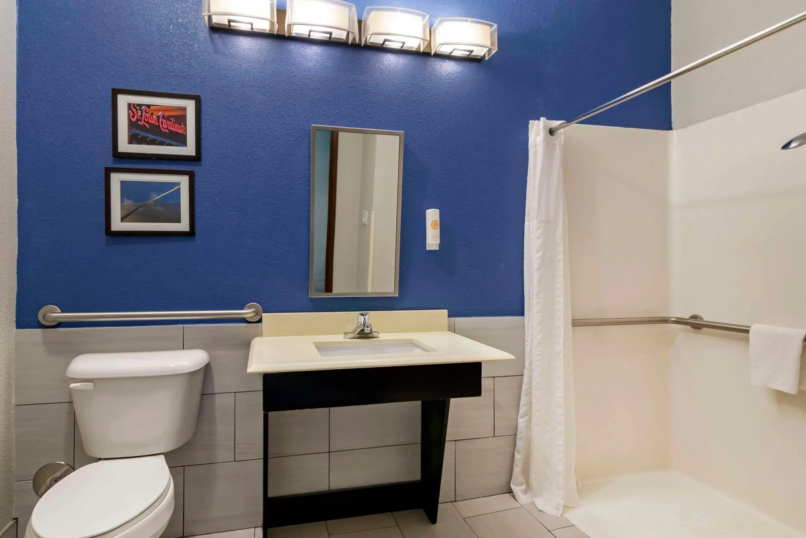 Comfort Suites St Charles - St Louis