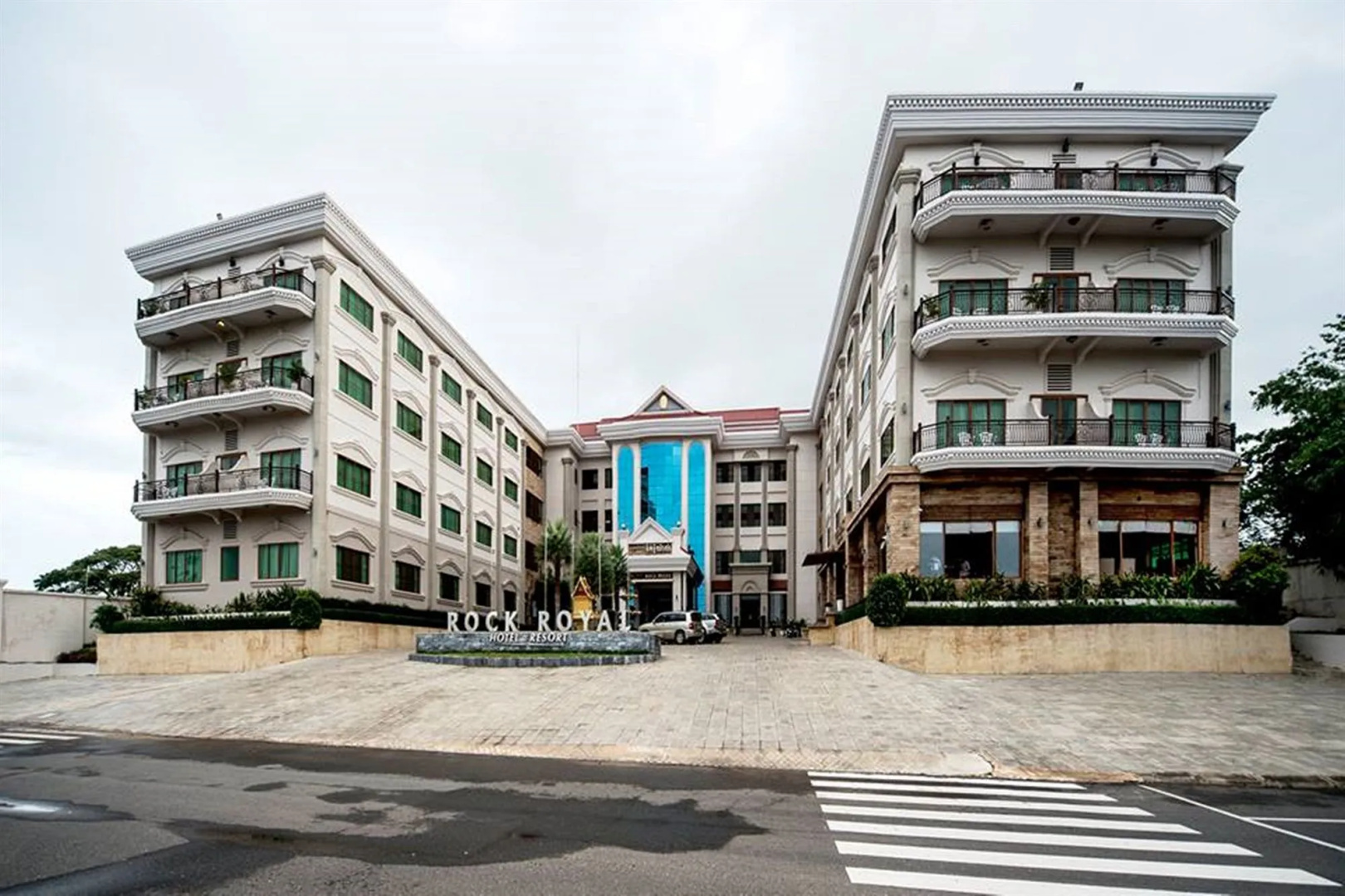 Rock Royal Hotel & Resort