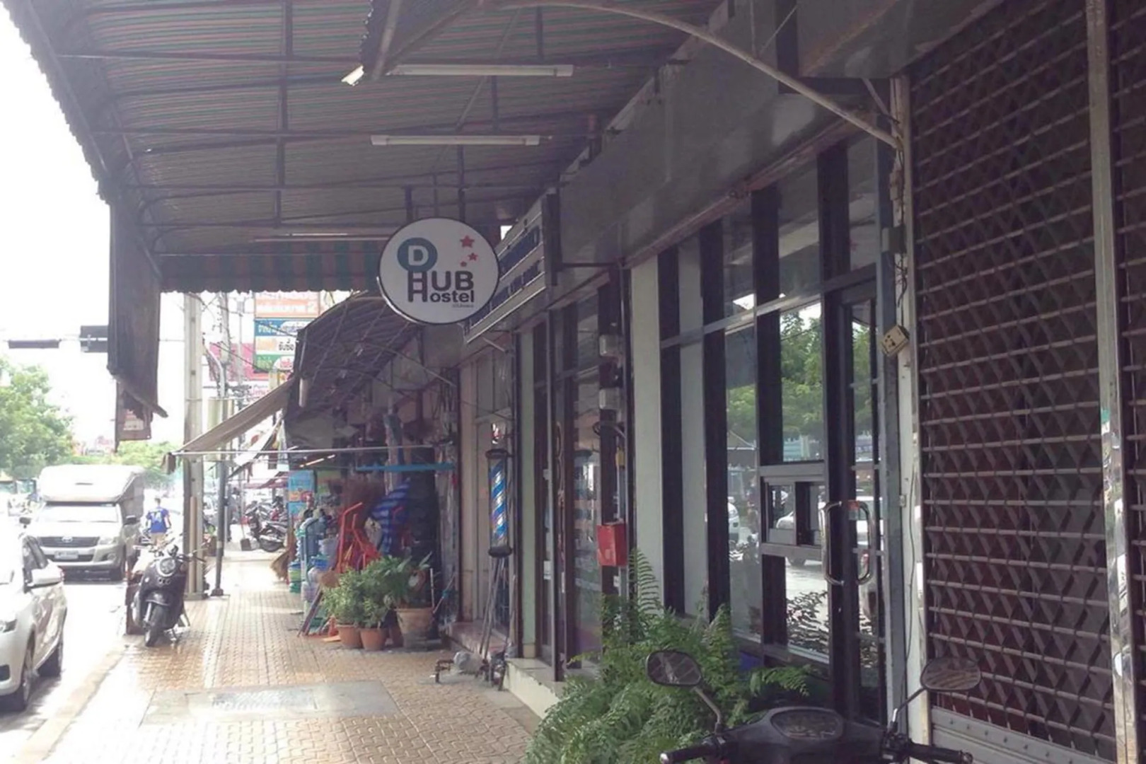 D-hub Hostel