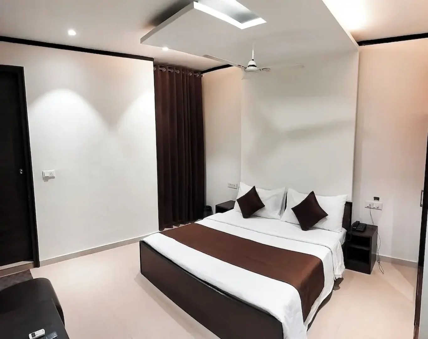 The Wind Cross Hotel