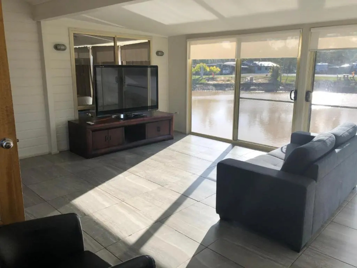 Australian Motor Homes Tourist Park