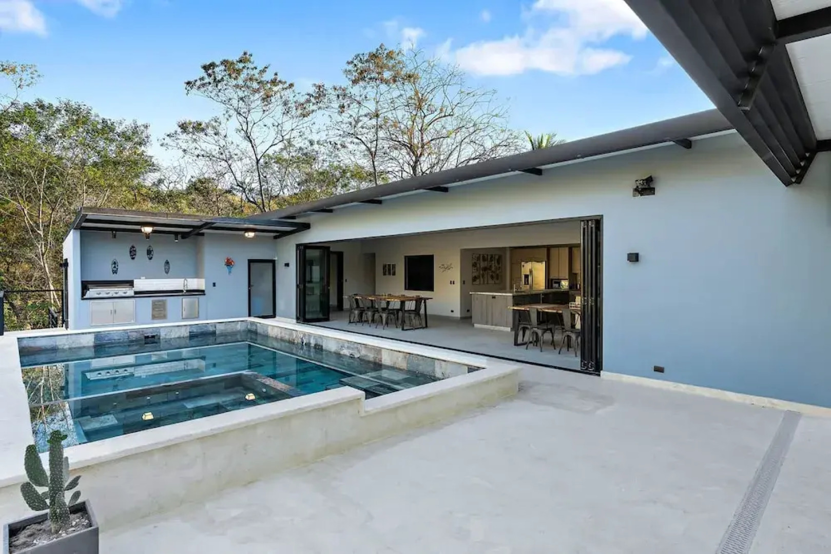 Brand-New 6BD Giant with Private Pool by SPCR